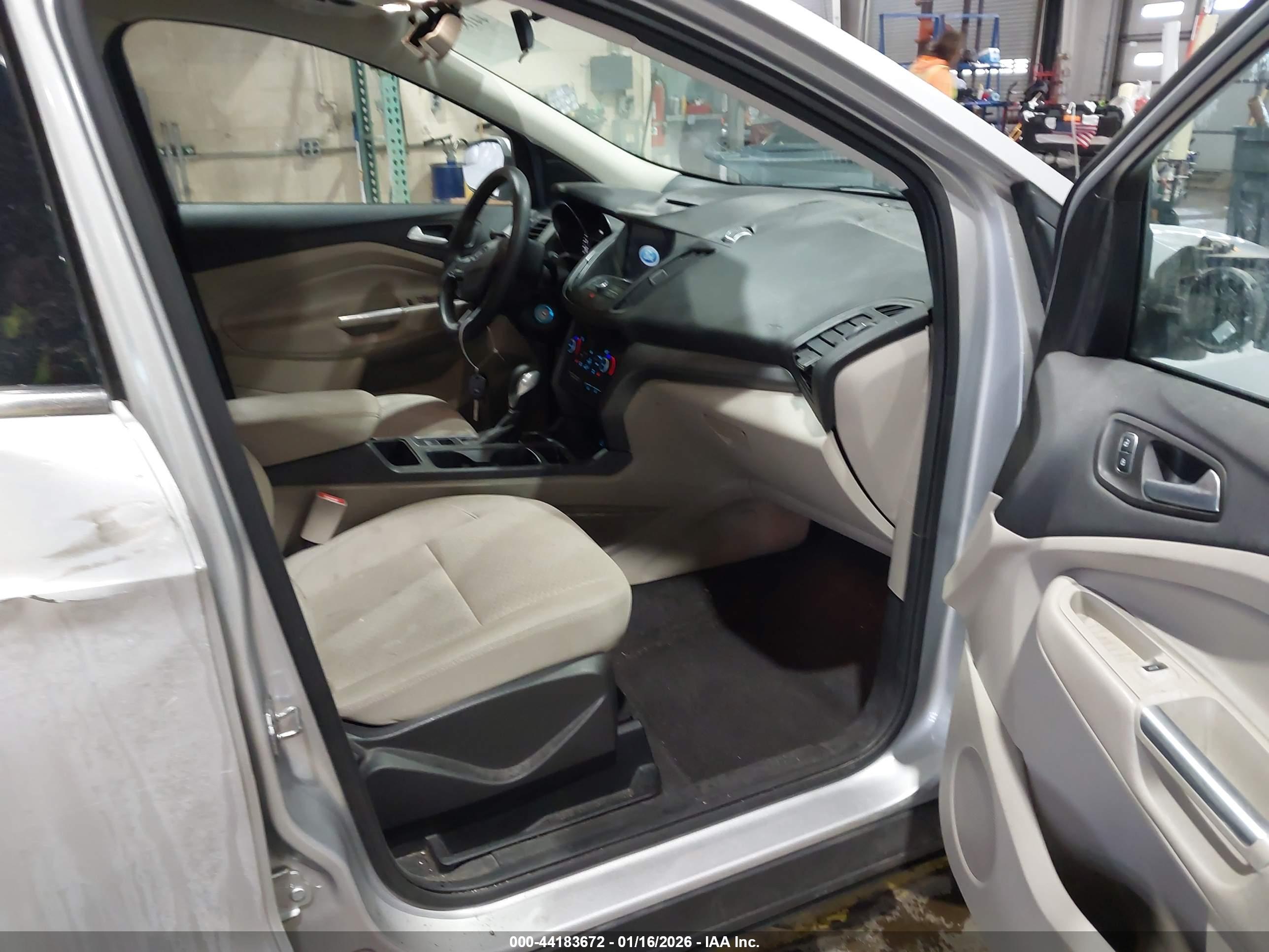 FORD ESCAPE image 5