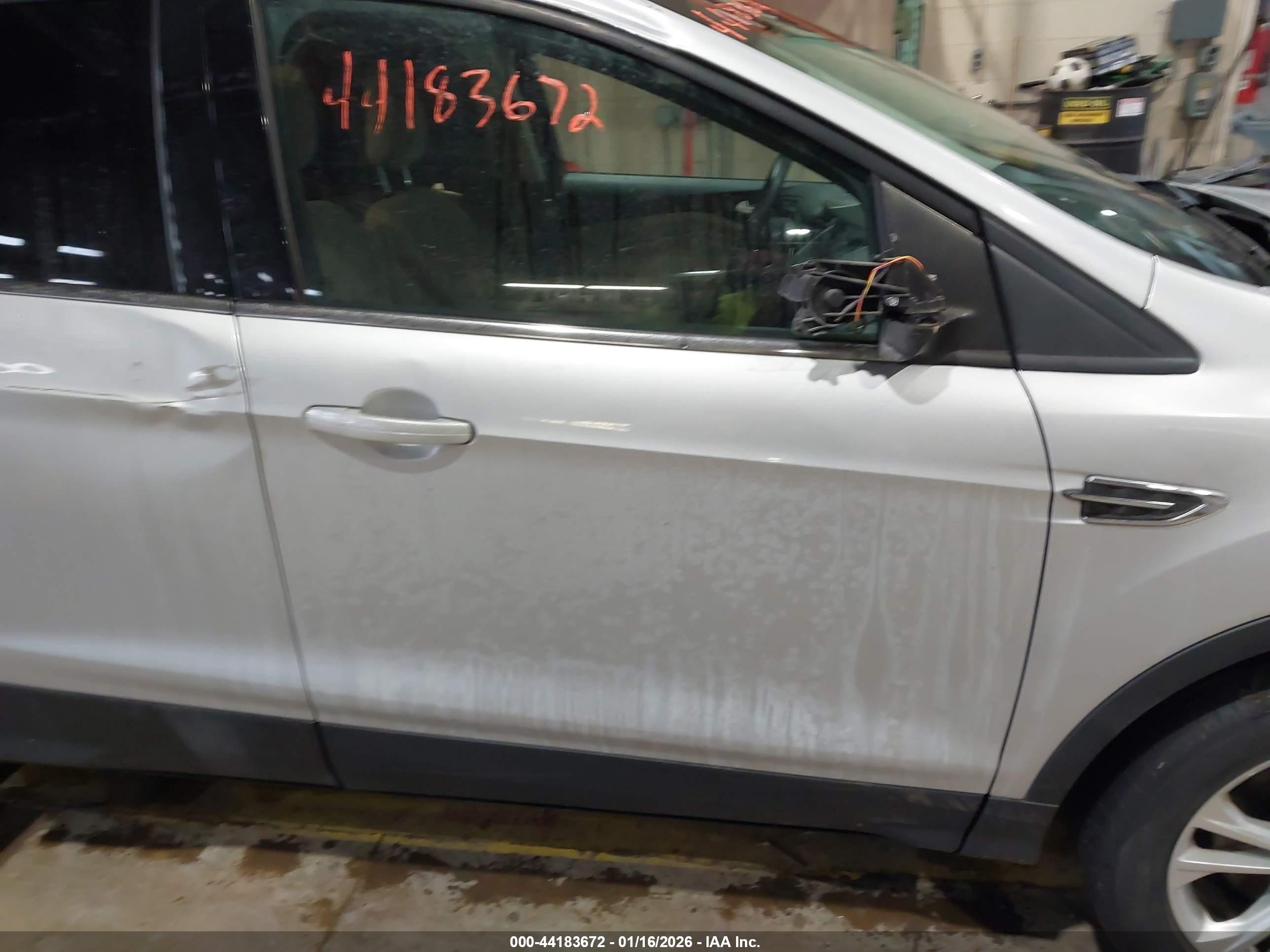 FORD ESCAPE image 6