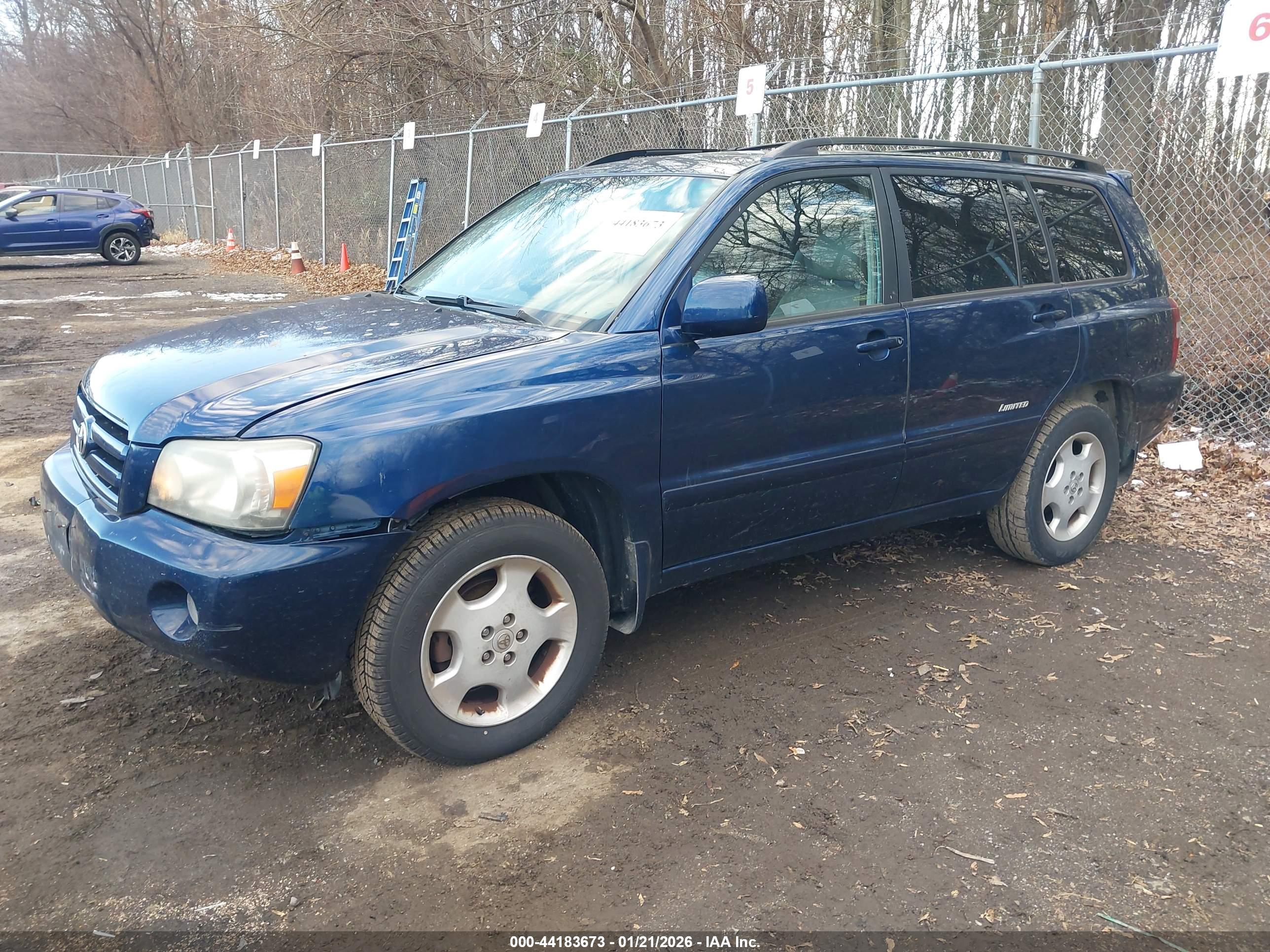 TOYOTA HIGHLANDER image 2