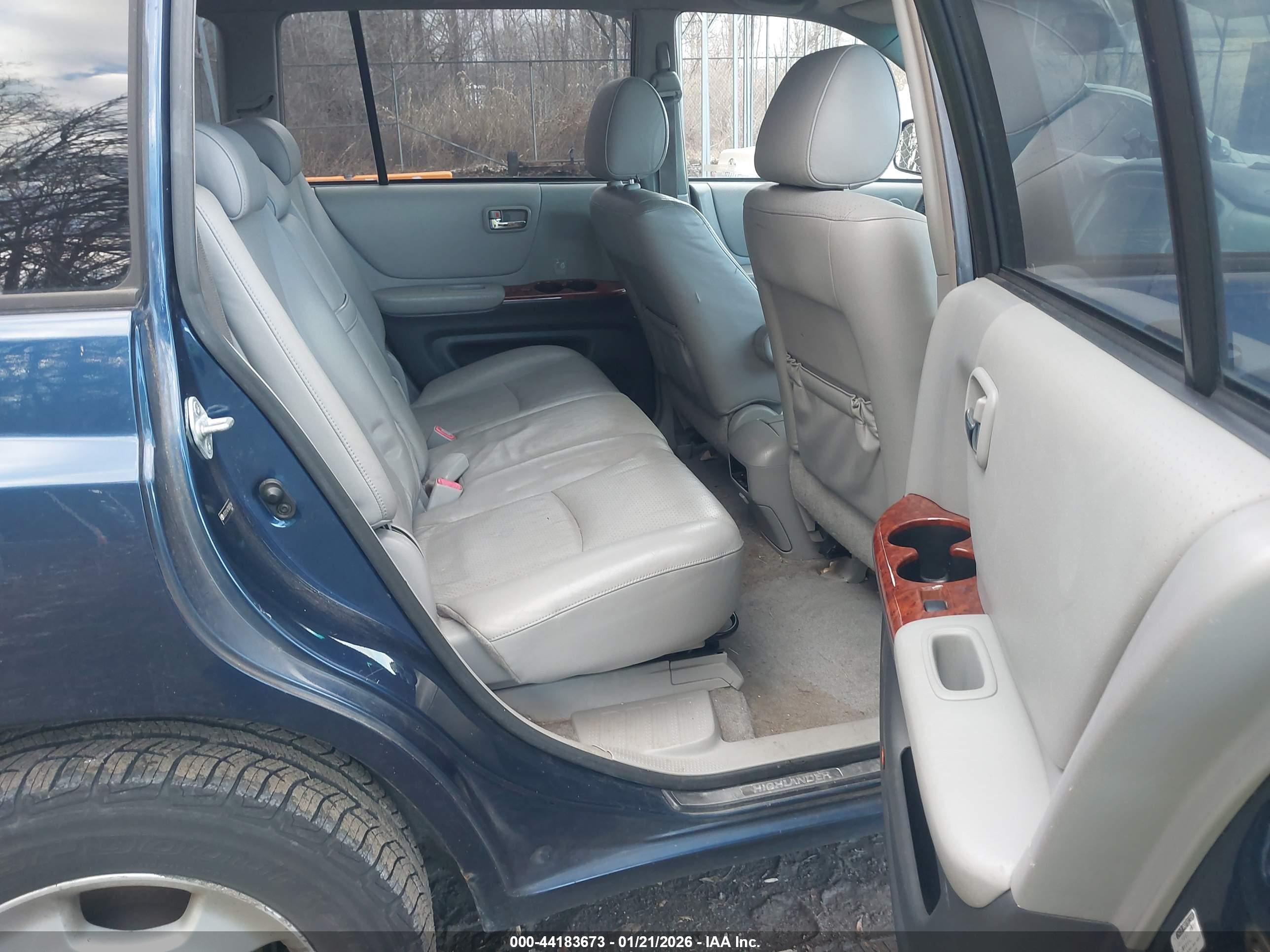 TOYOTA HIGHLANDER image 8