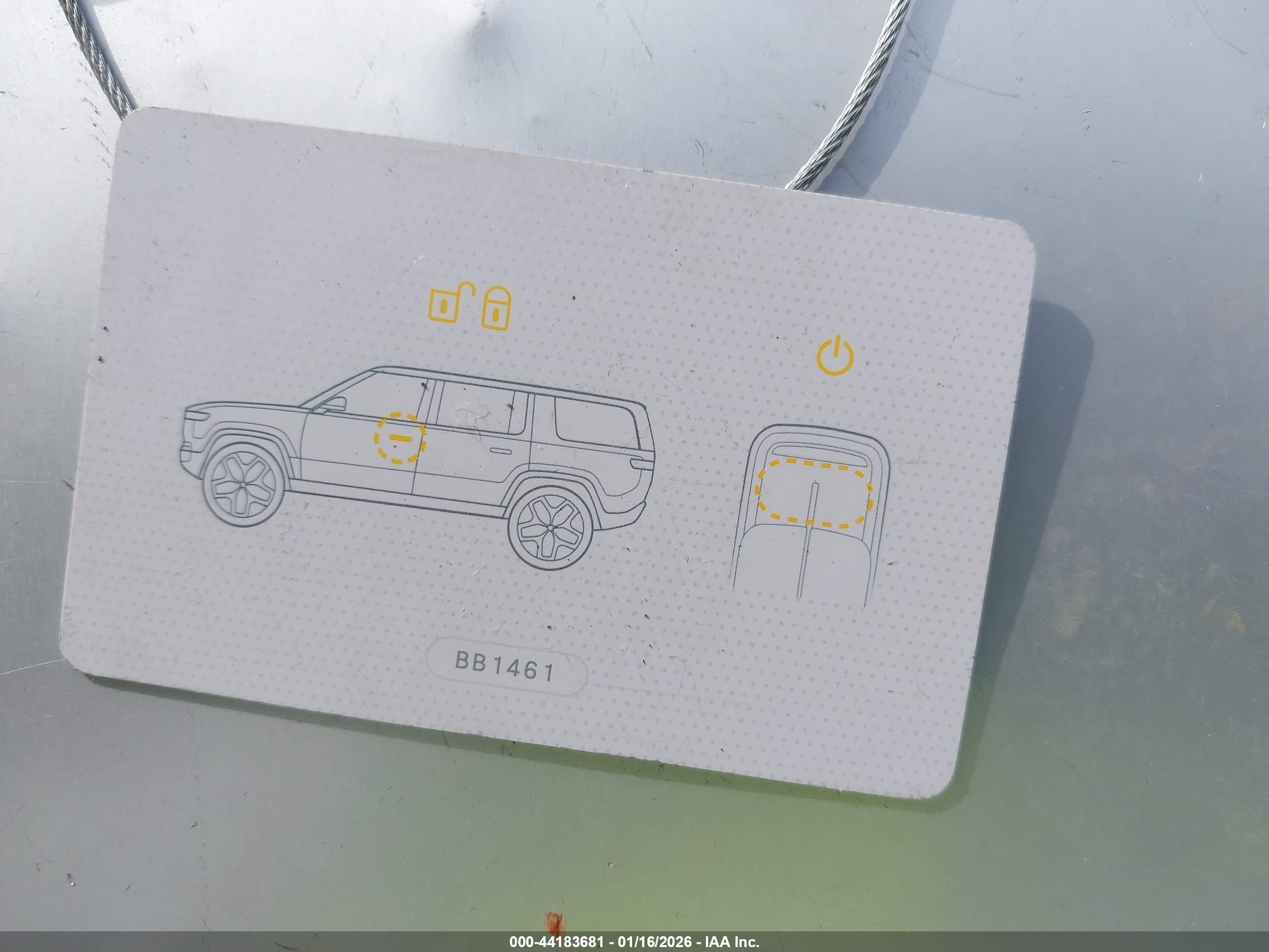 RIVIAN R1S image 11