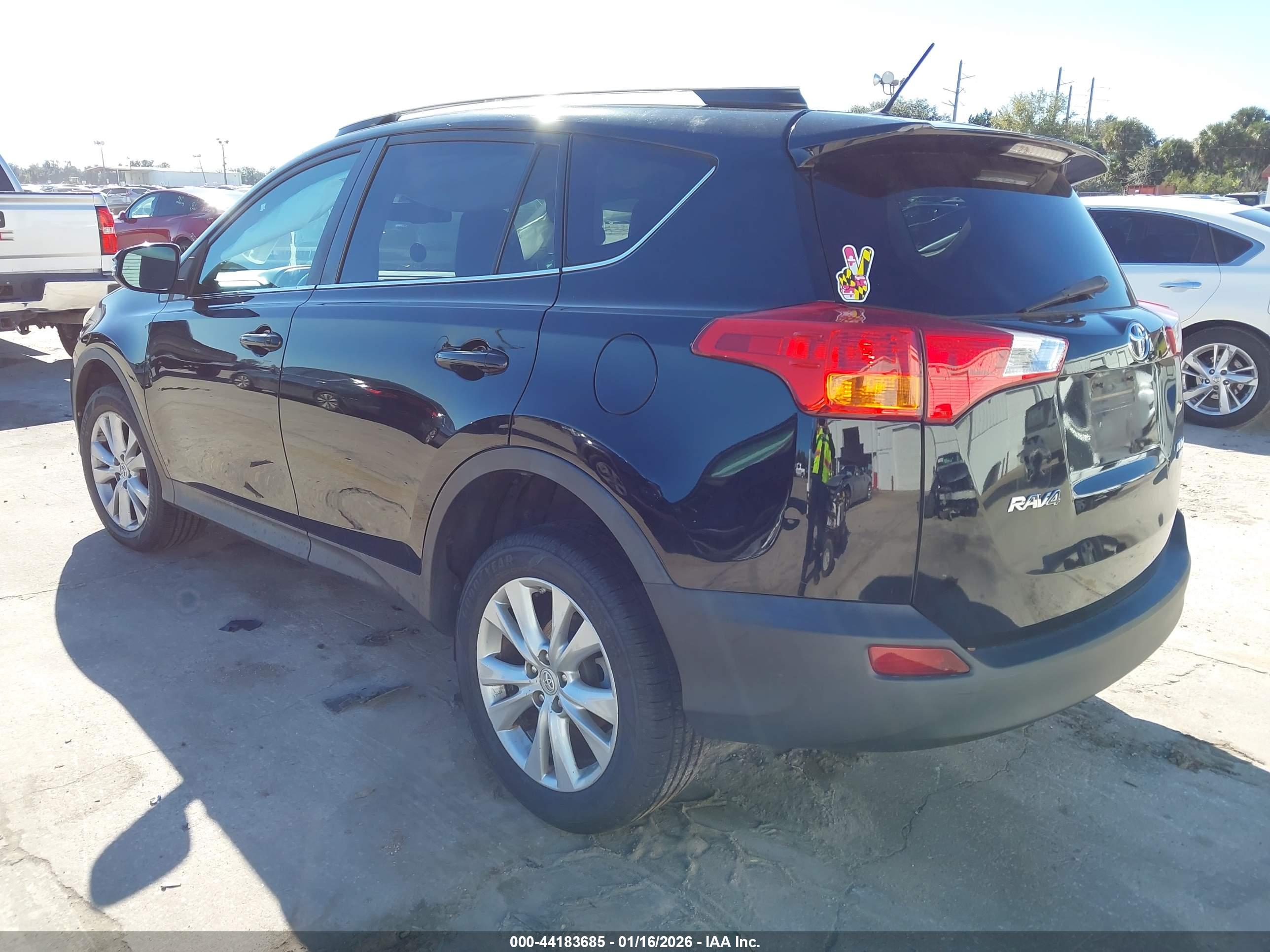 TOYOTA RAV4 image 3