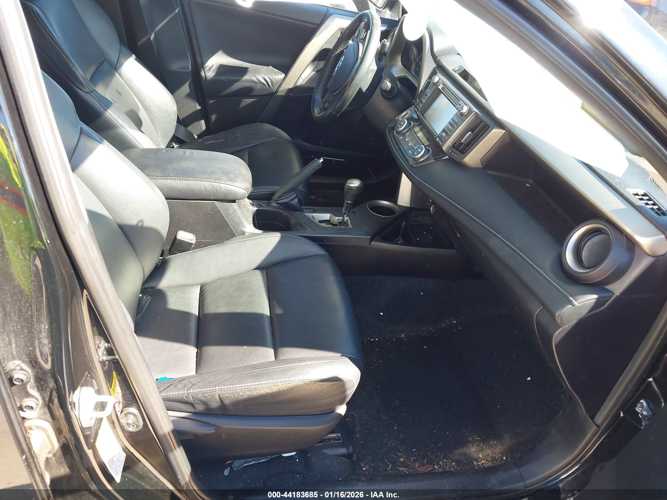 TOYOTA RAV4 image 5