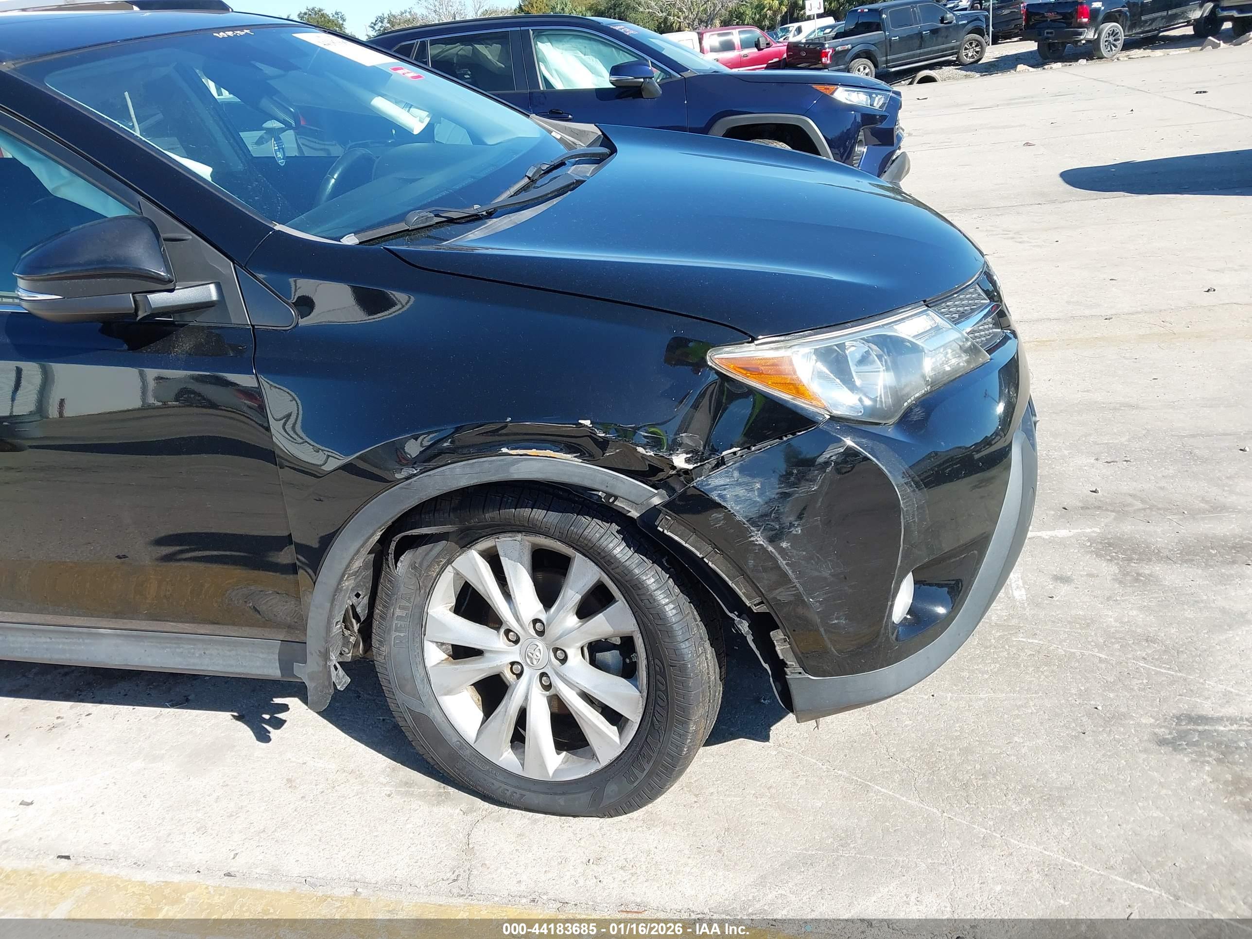 TOYOTA RAV4 image 6