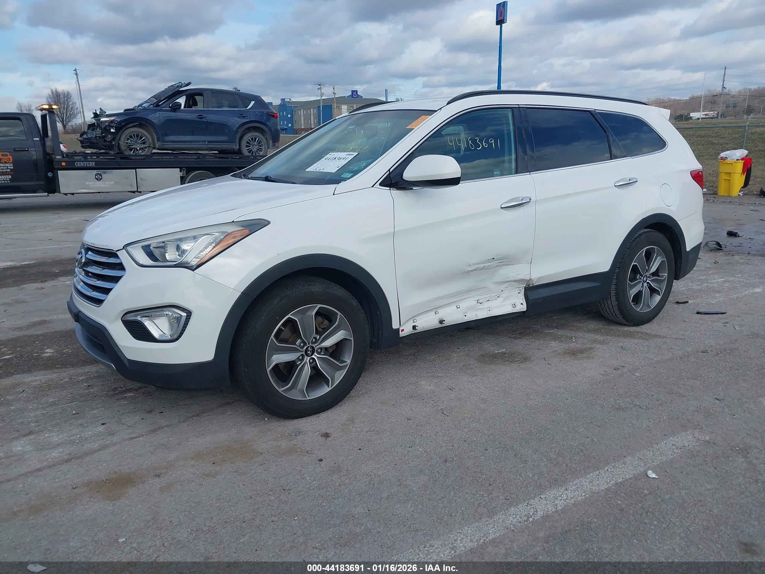HYUNDAI SANTA image 2