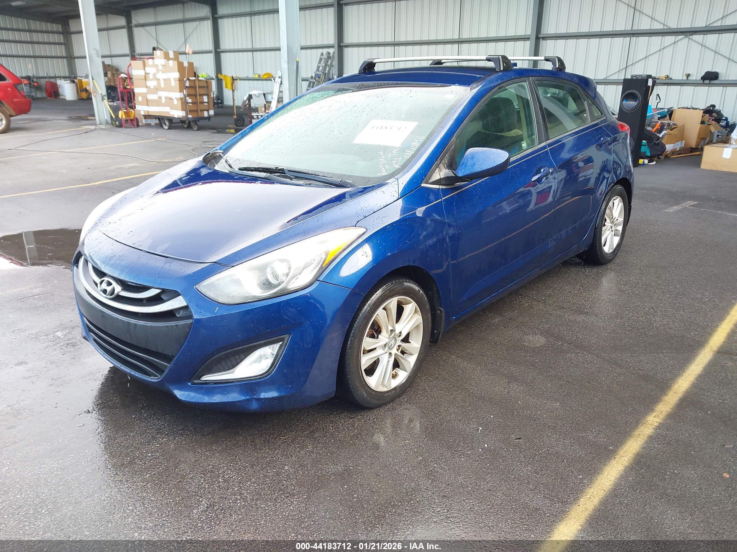 HYUNDAI ELANTRA image 2