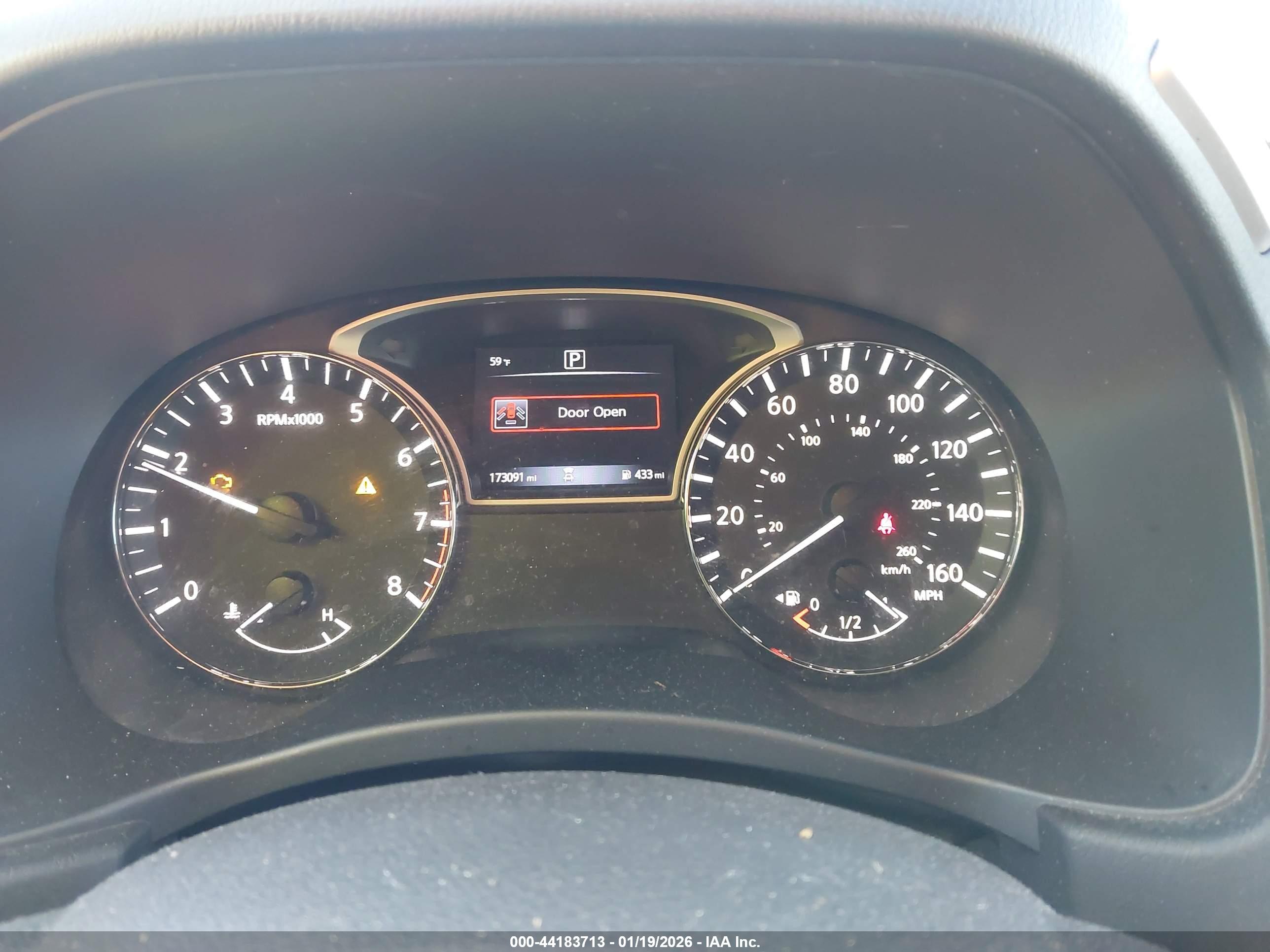 NISSAN PATHFINDER image 7