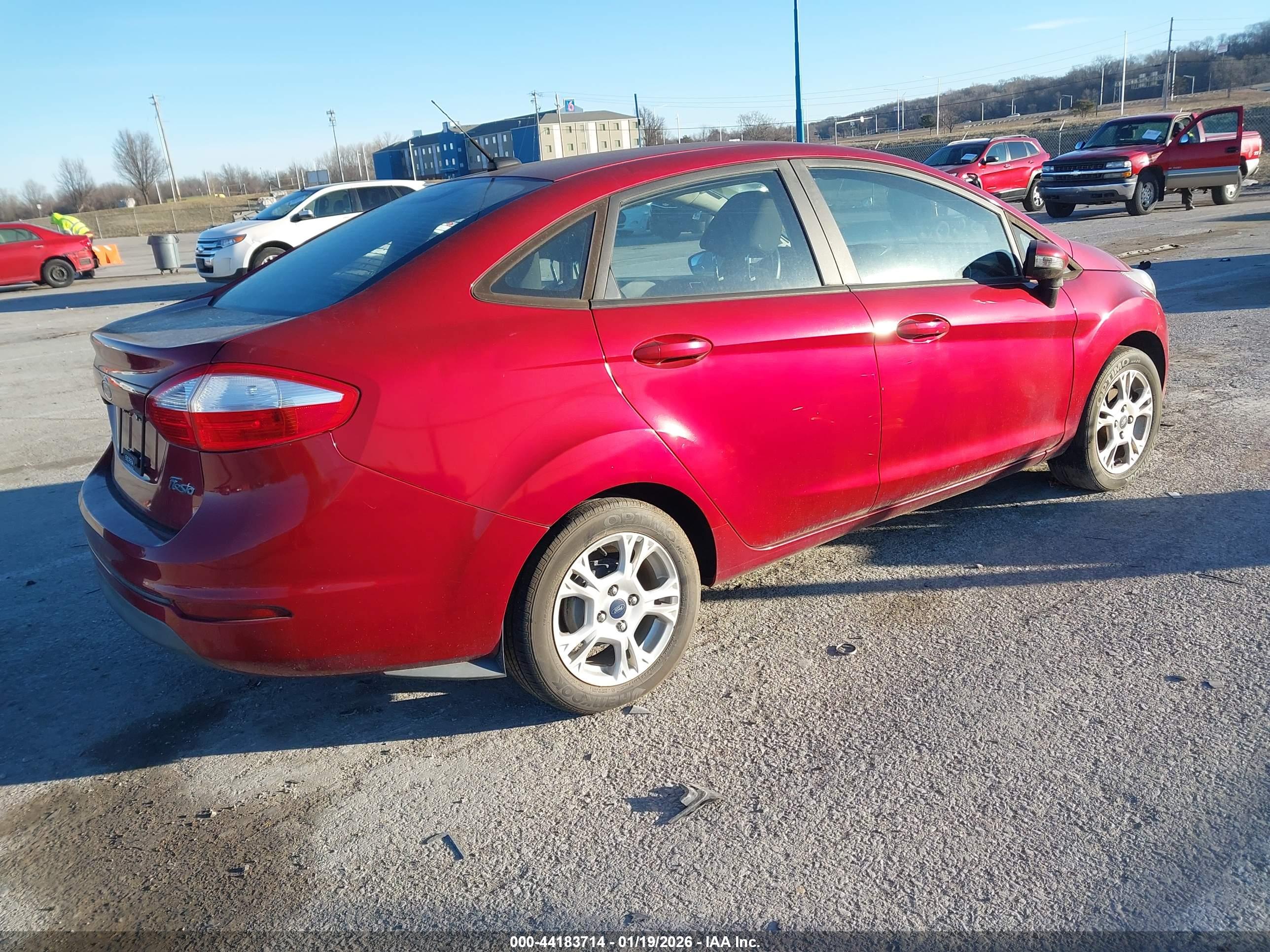 FORD FIESTA image 4