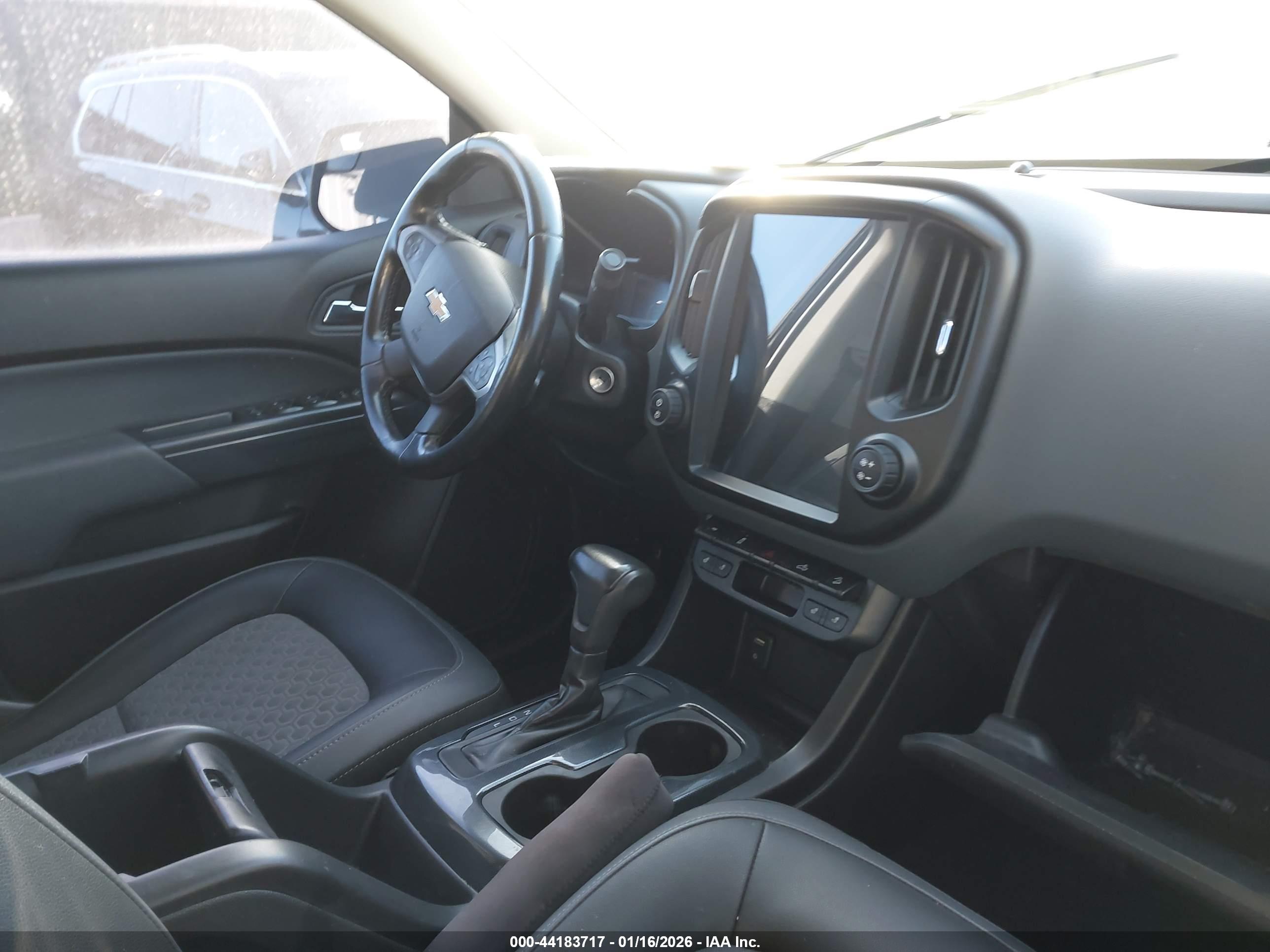 CHEVROLET COLORADO image 5