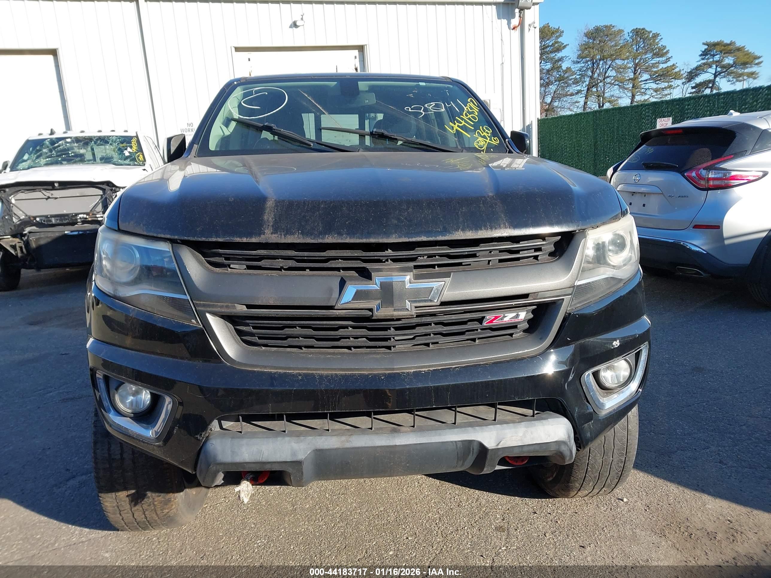CHEVROLET COLORADO image 6