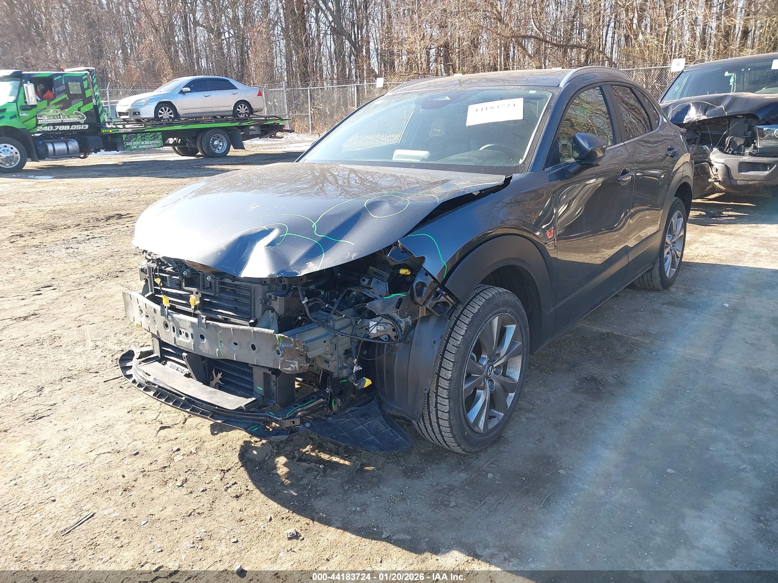 MAZDA CX-30 image 2