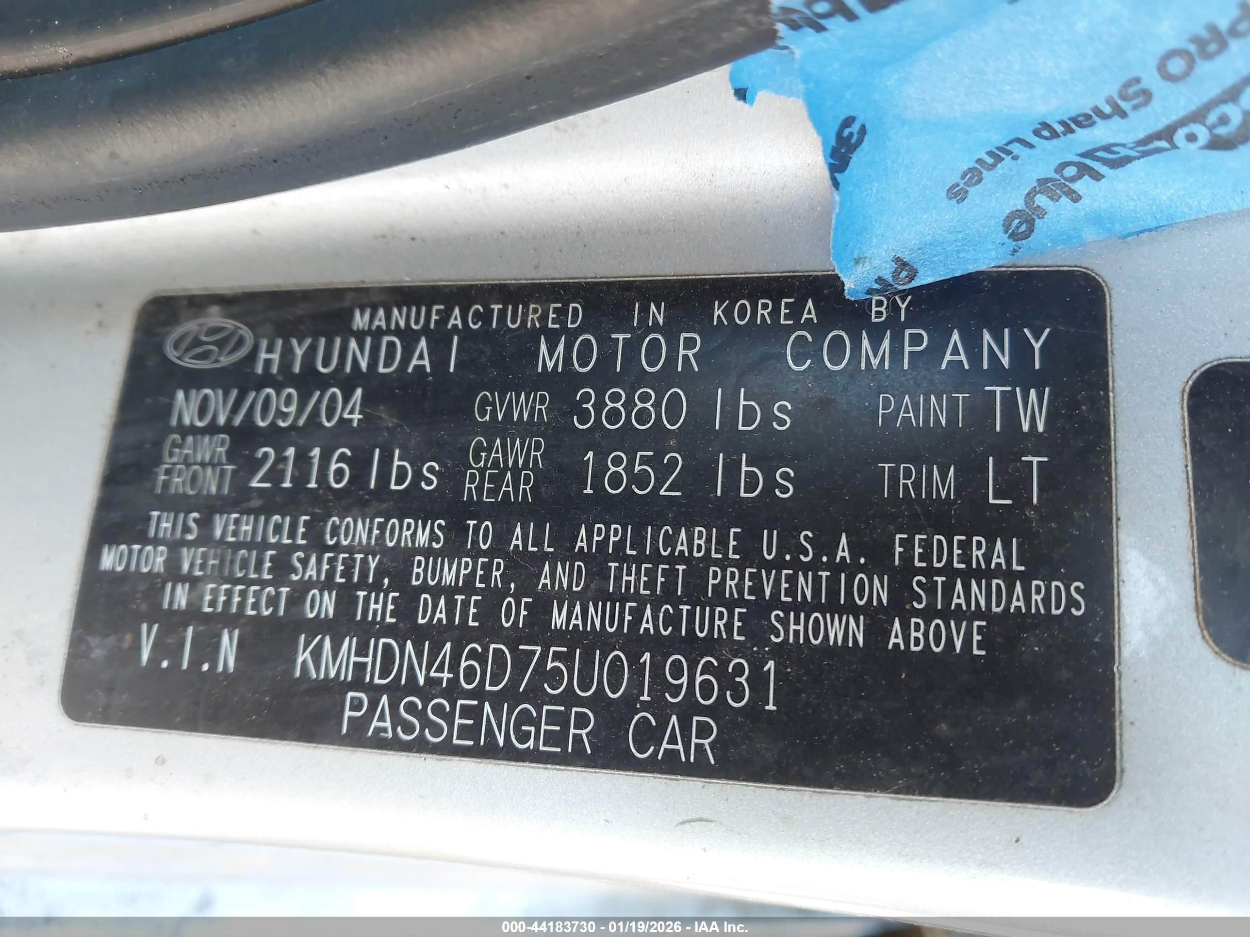 HYUNDAI ELANTRA image 9