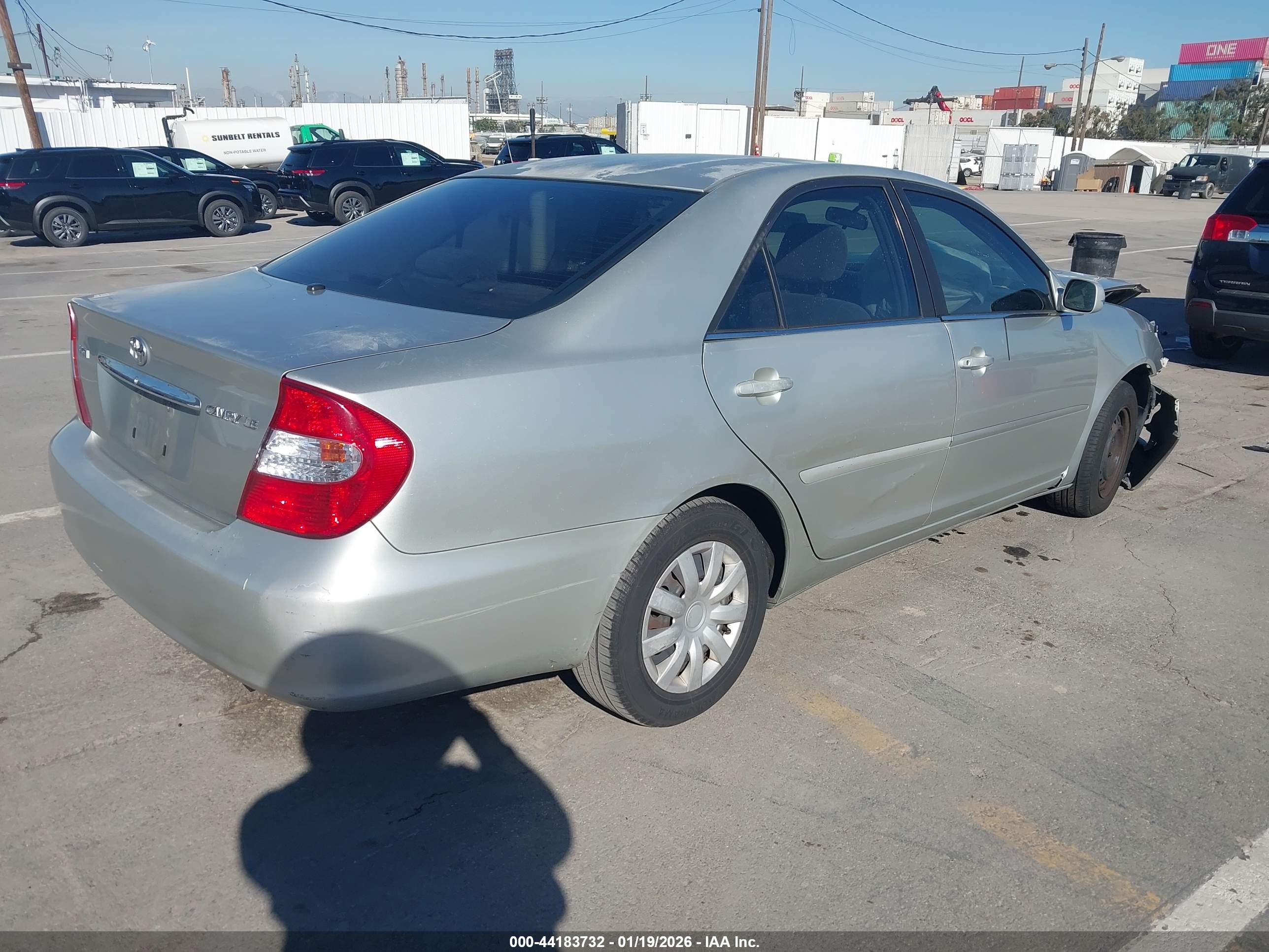 TOYOTA CAMRY image 4