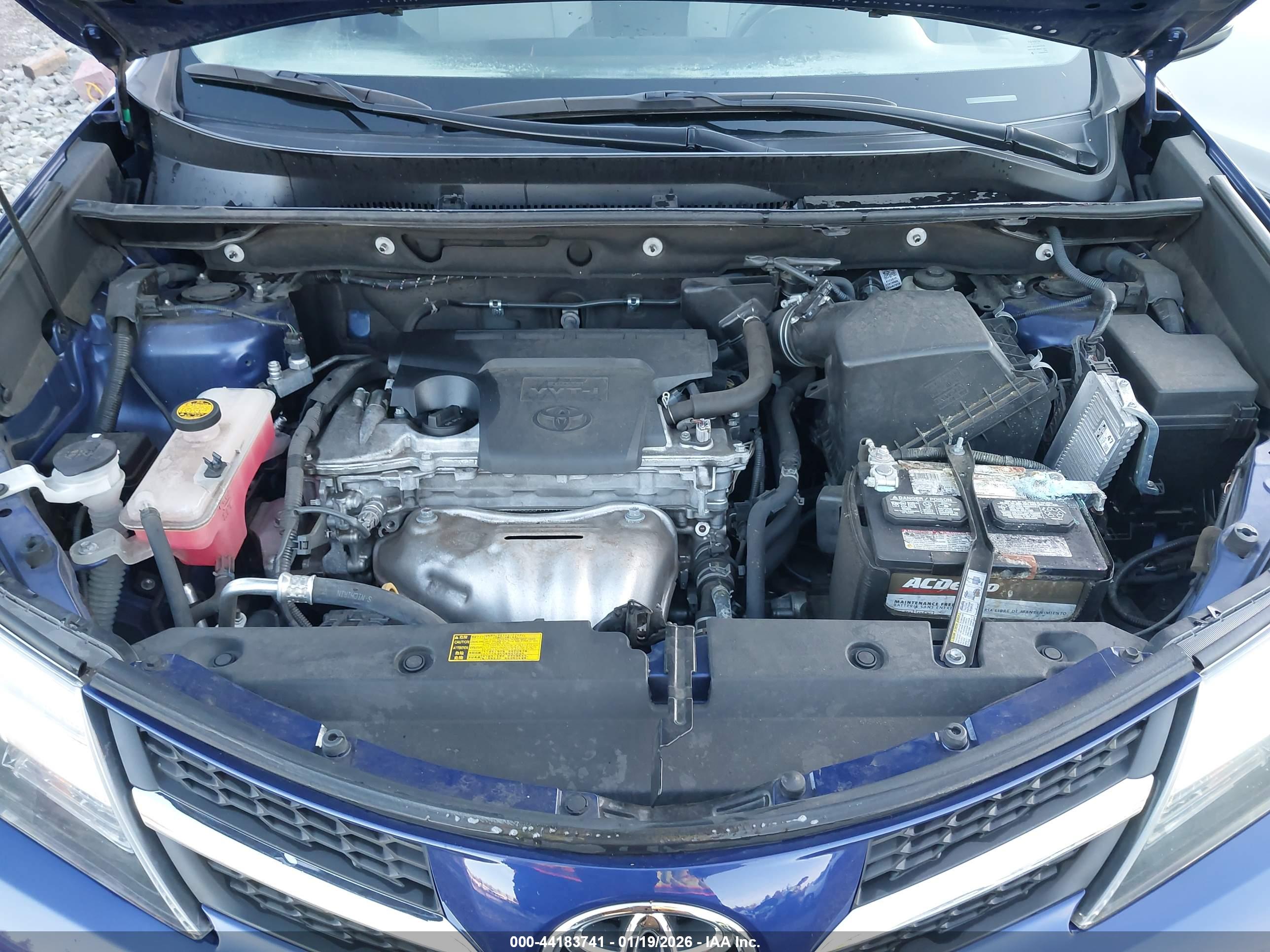 TOYOTA RAV4 image 10