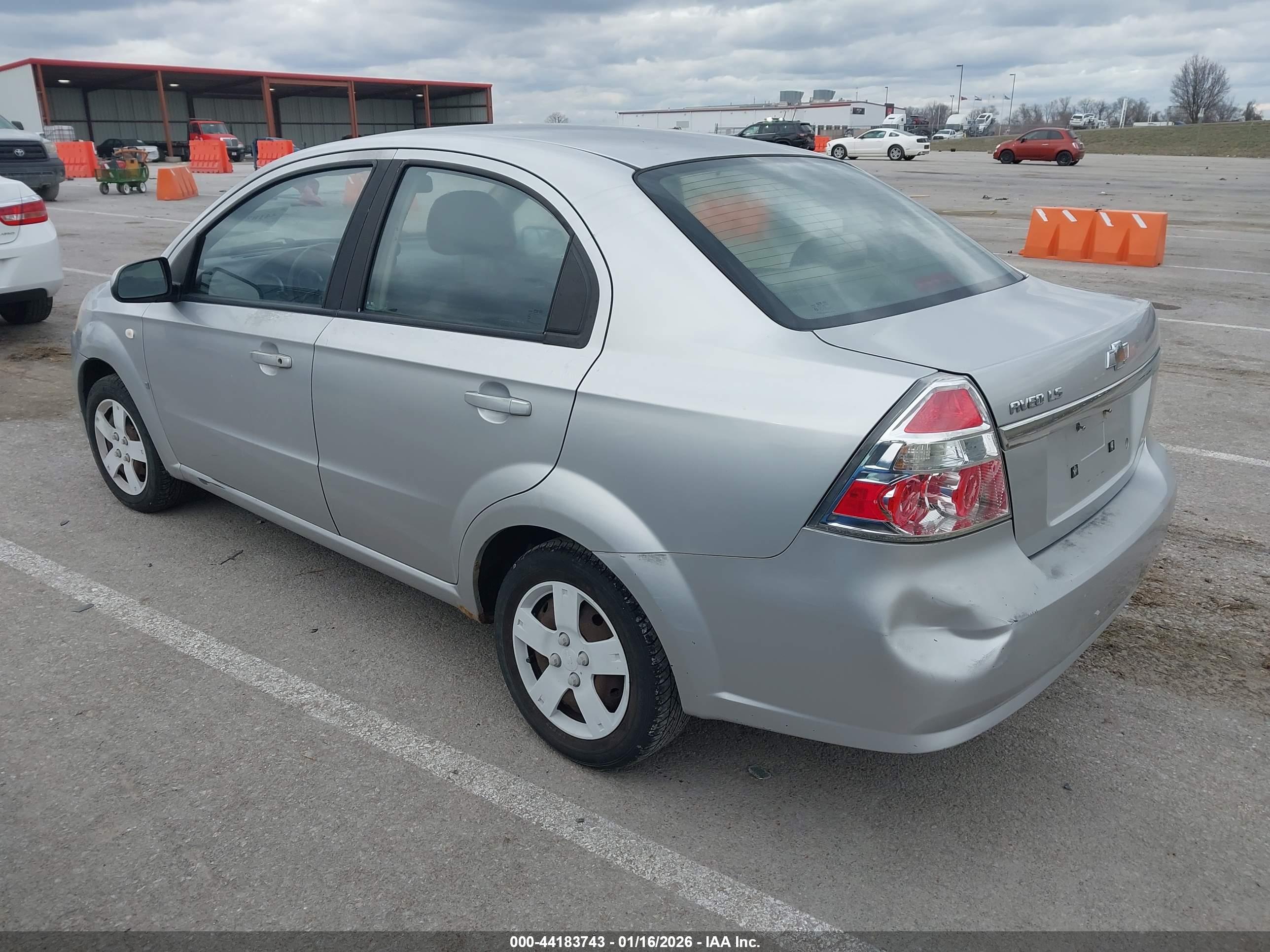 CHEVROLET AVEO image 3
