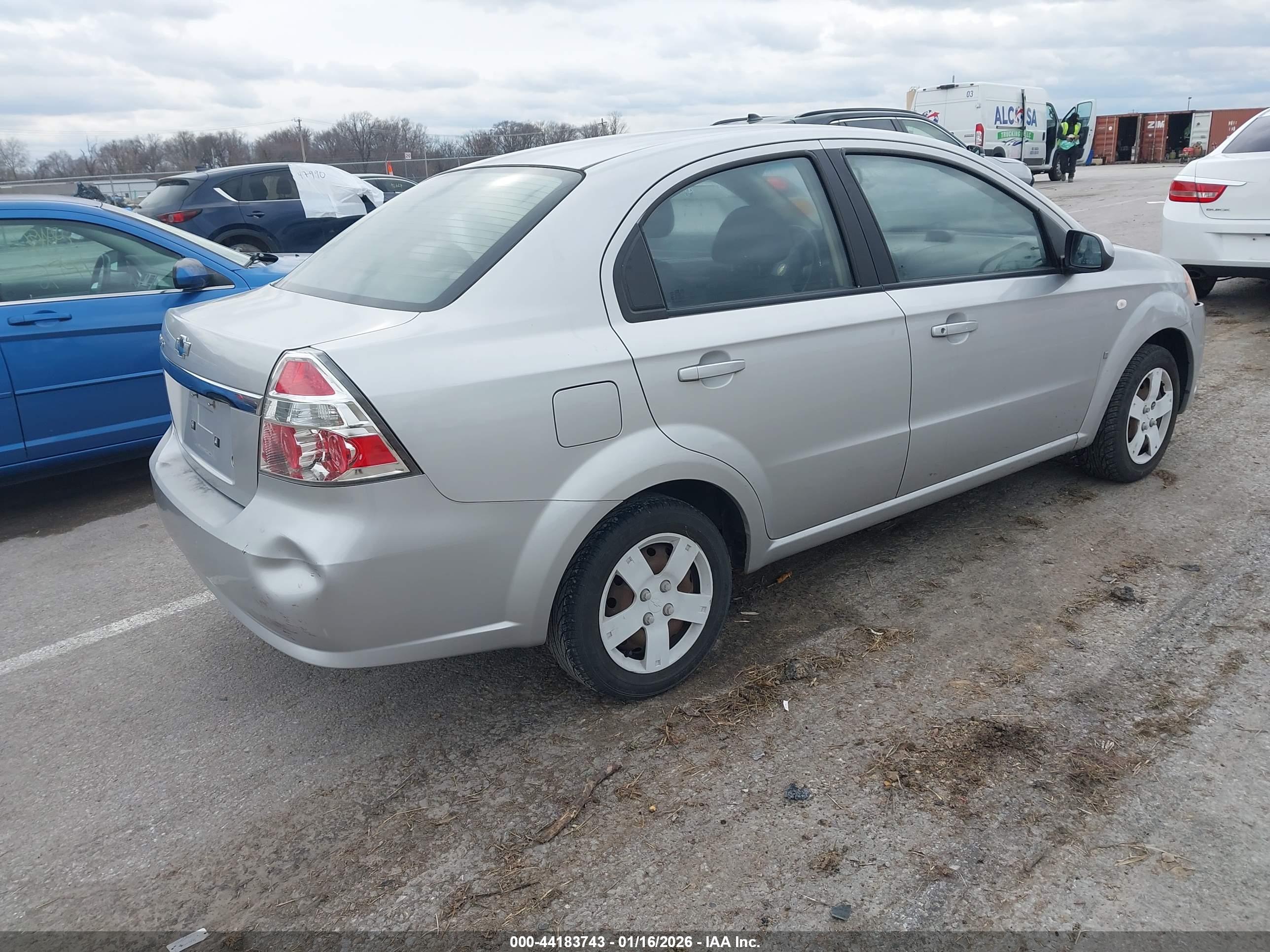 CHEVROLET AVEO image 4