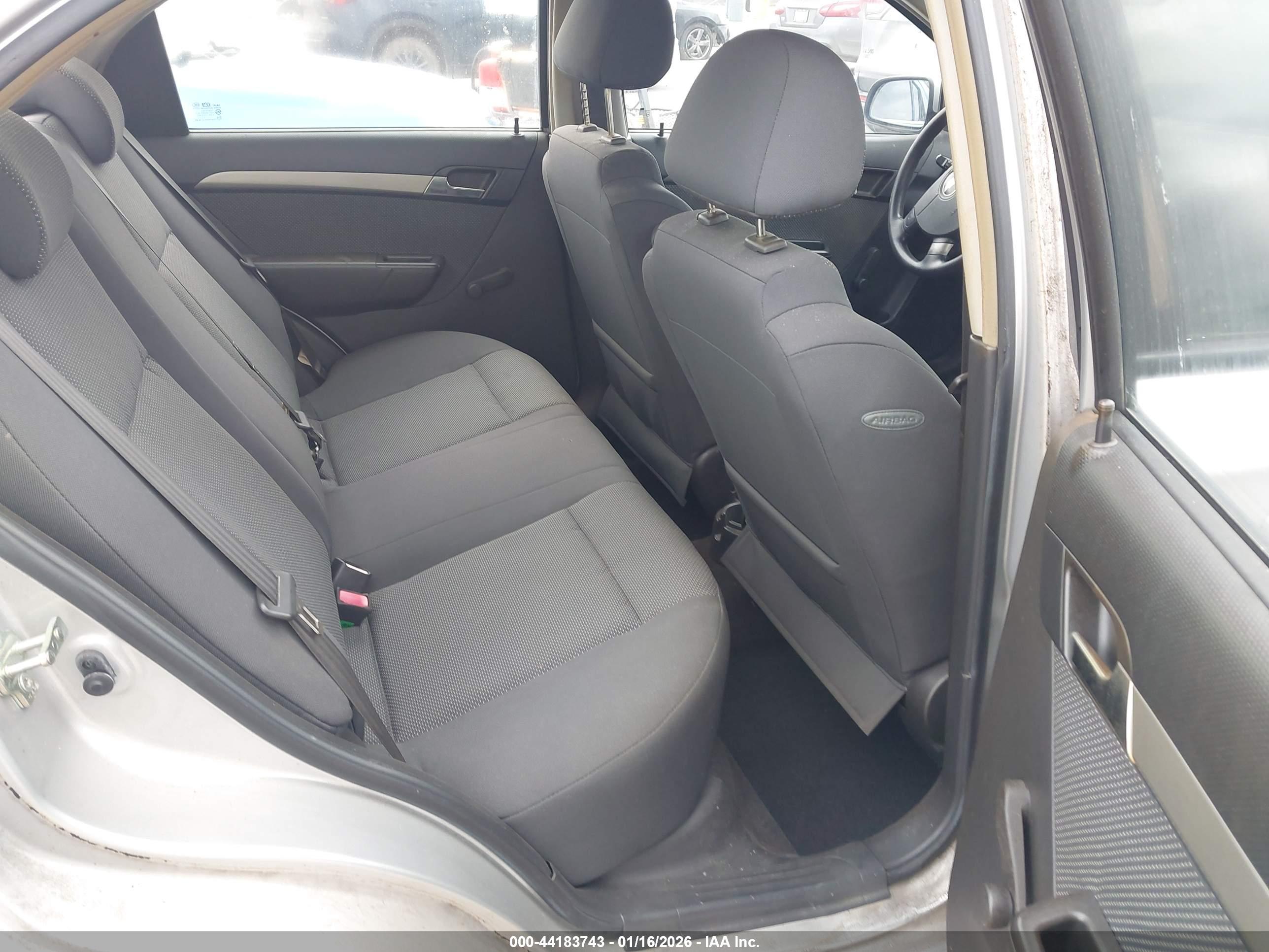CHEVROLET AVEO image 8