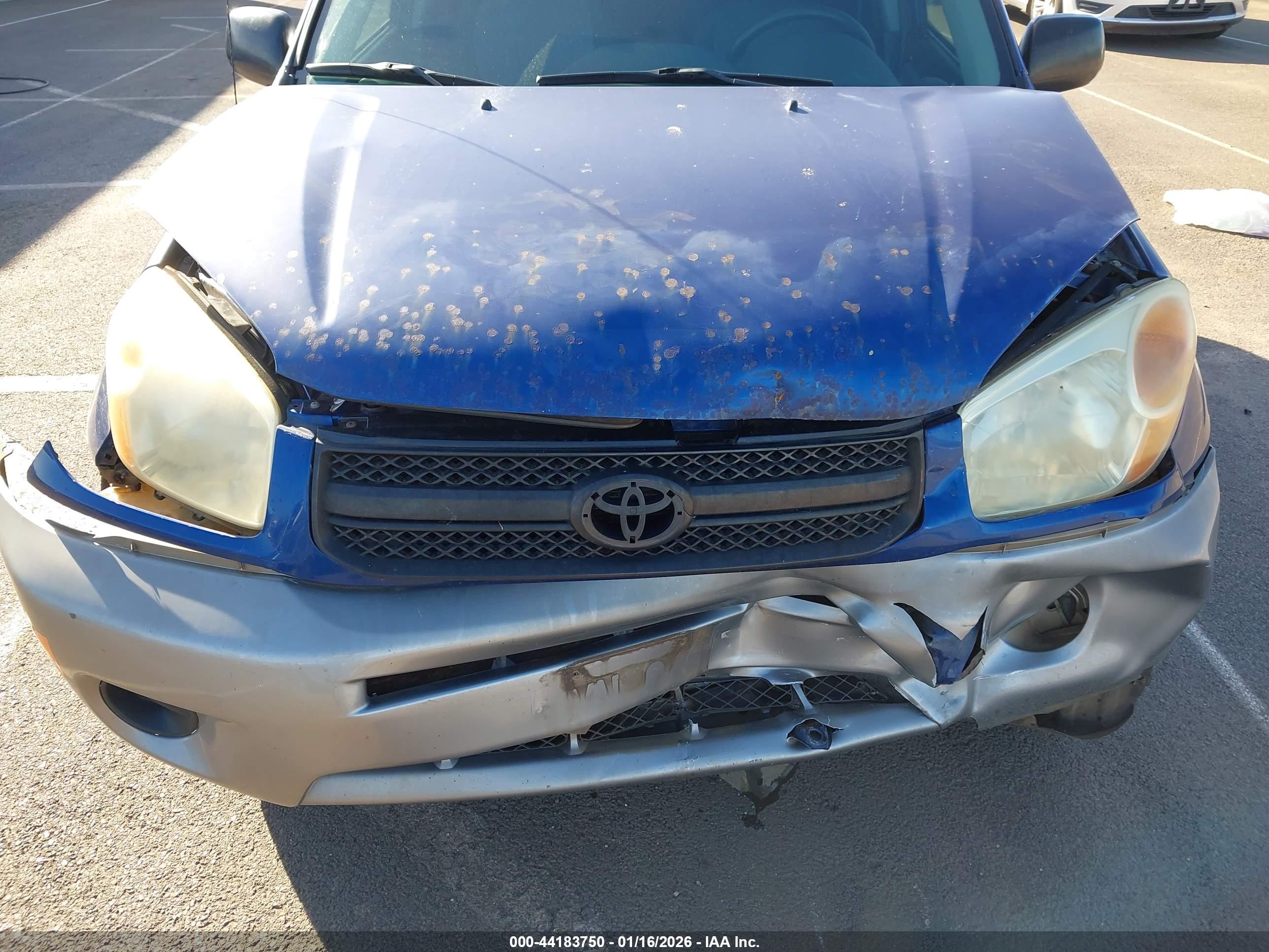 TOYOTA RAV4 image 6