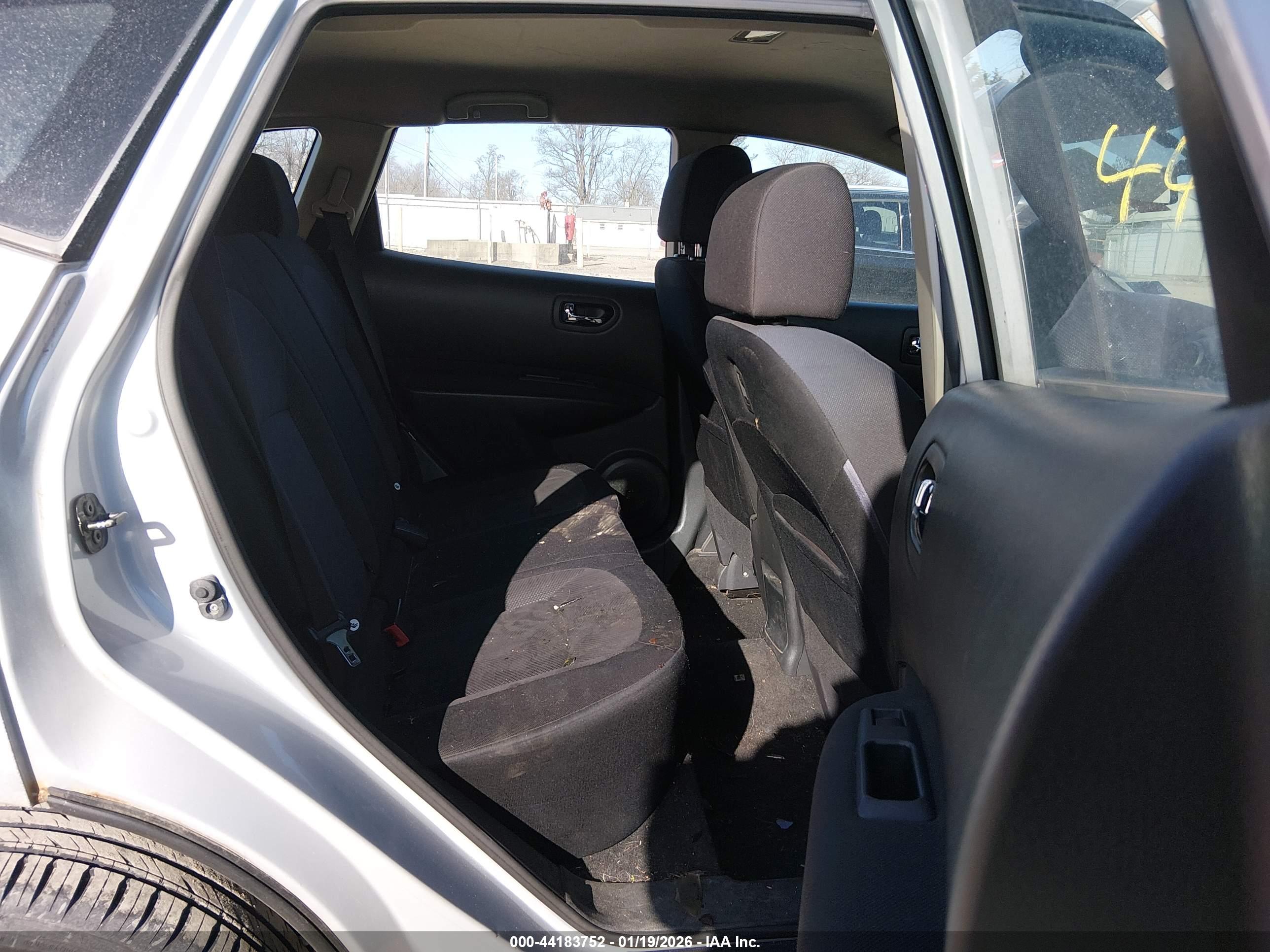 NISSAN ROGUE image 8