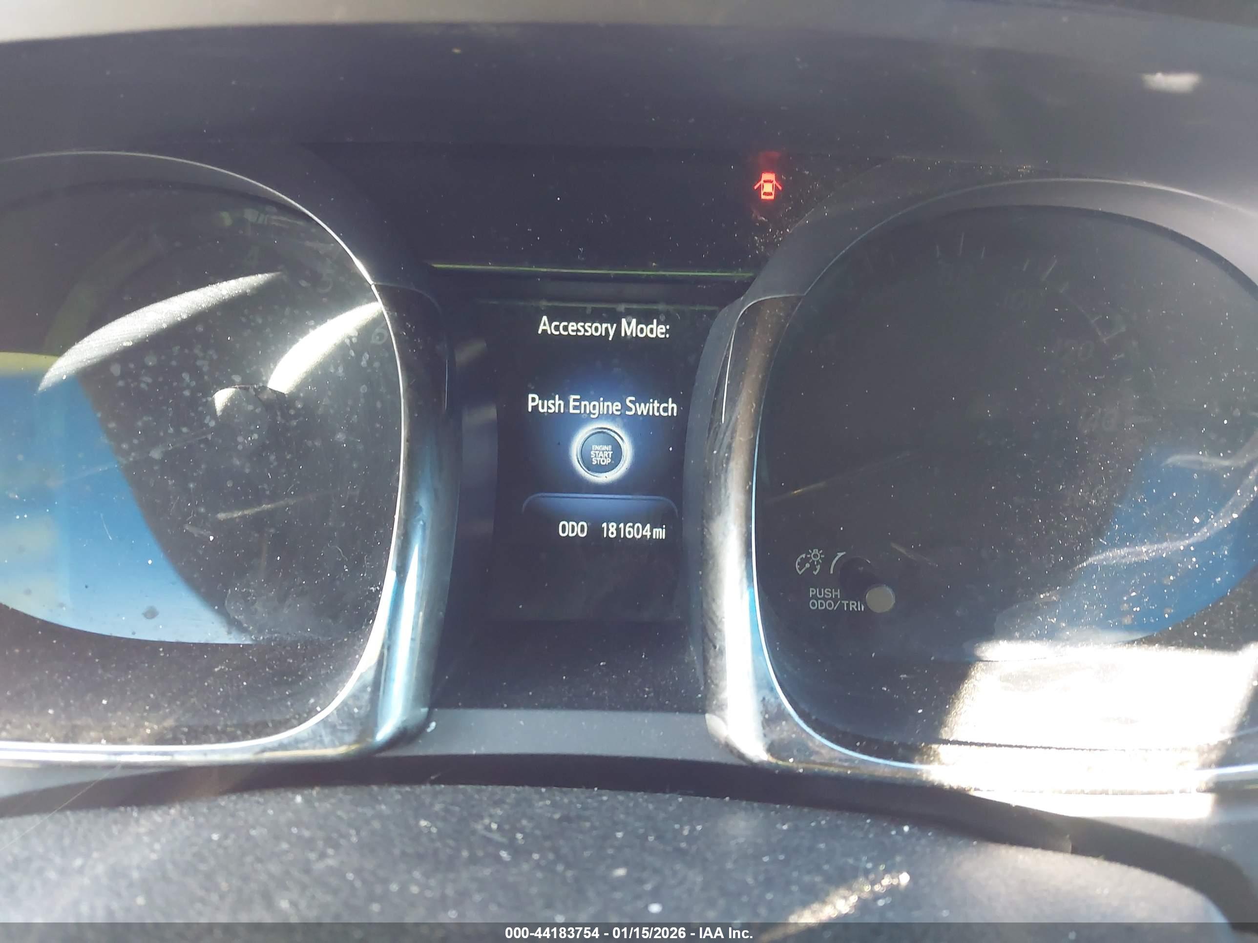 TOYOTA AVALON image 7