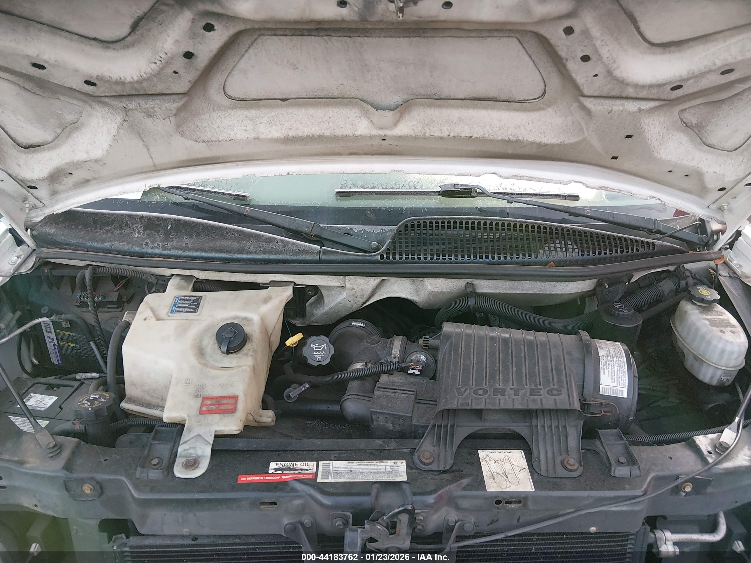 GMC SAVANA image 10