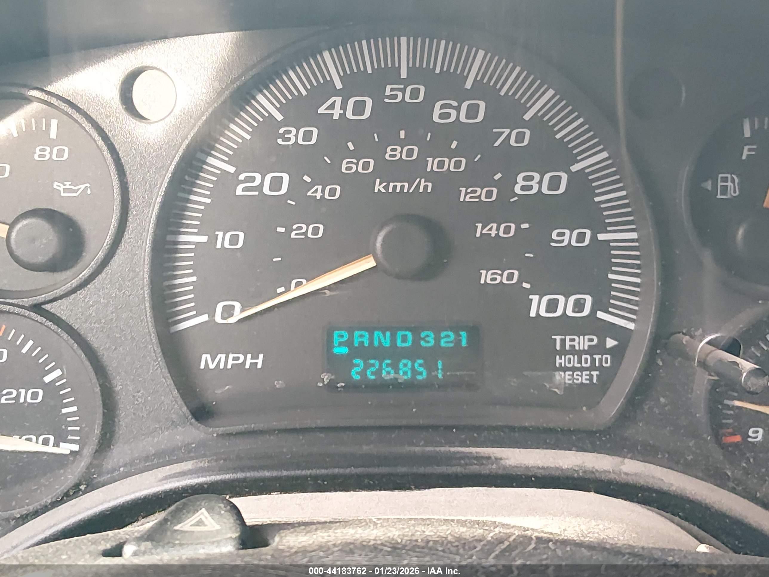 GMC SAVANA image 6