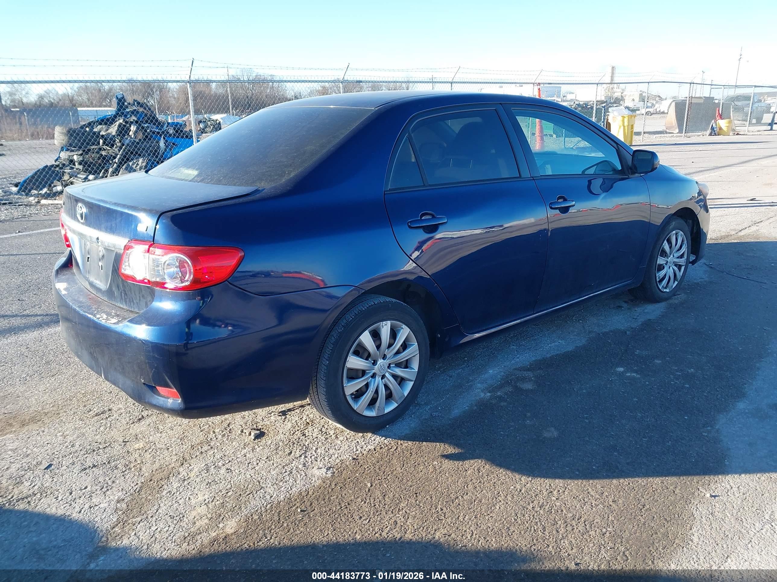 TOYOTA COROLLA image 4