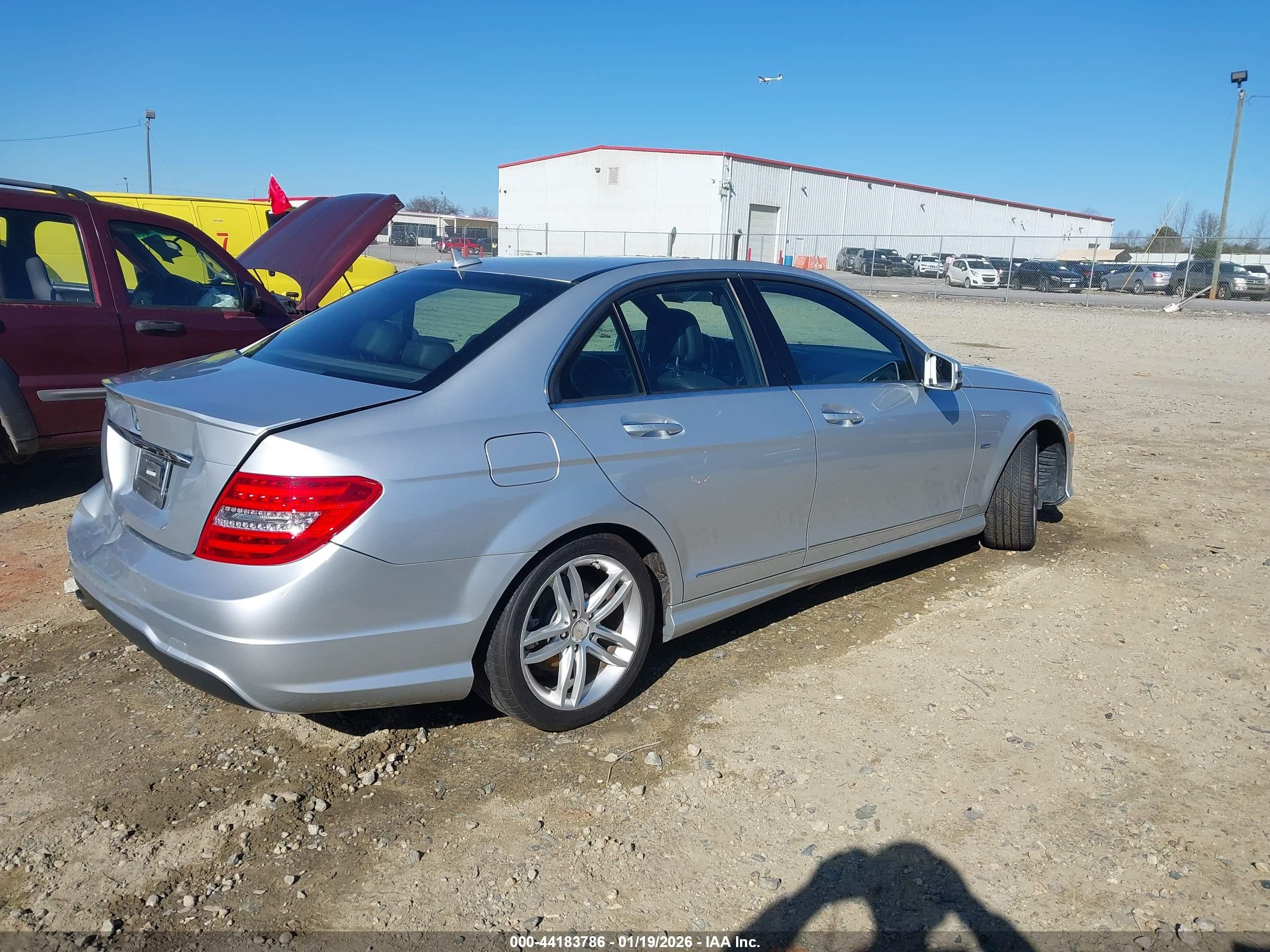 MERCEDES-BENZ C image 4