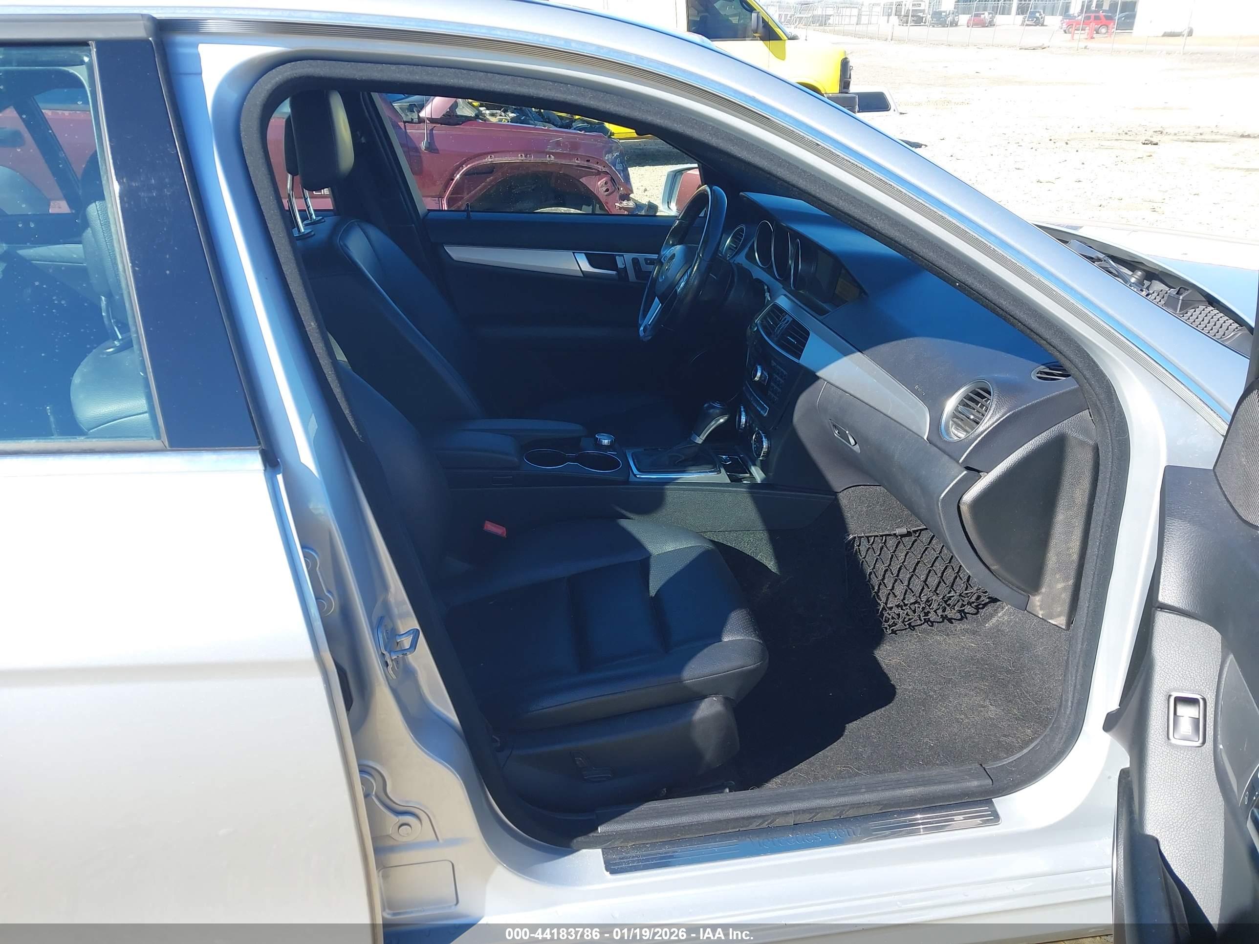 MERCEDES-BENZ C image 5