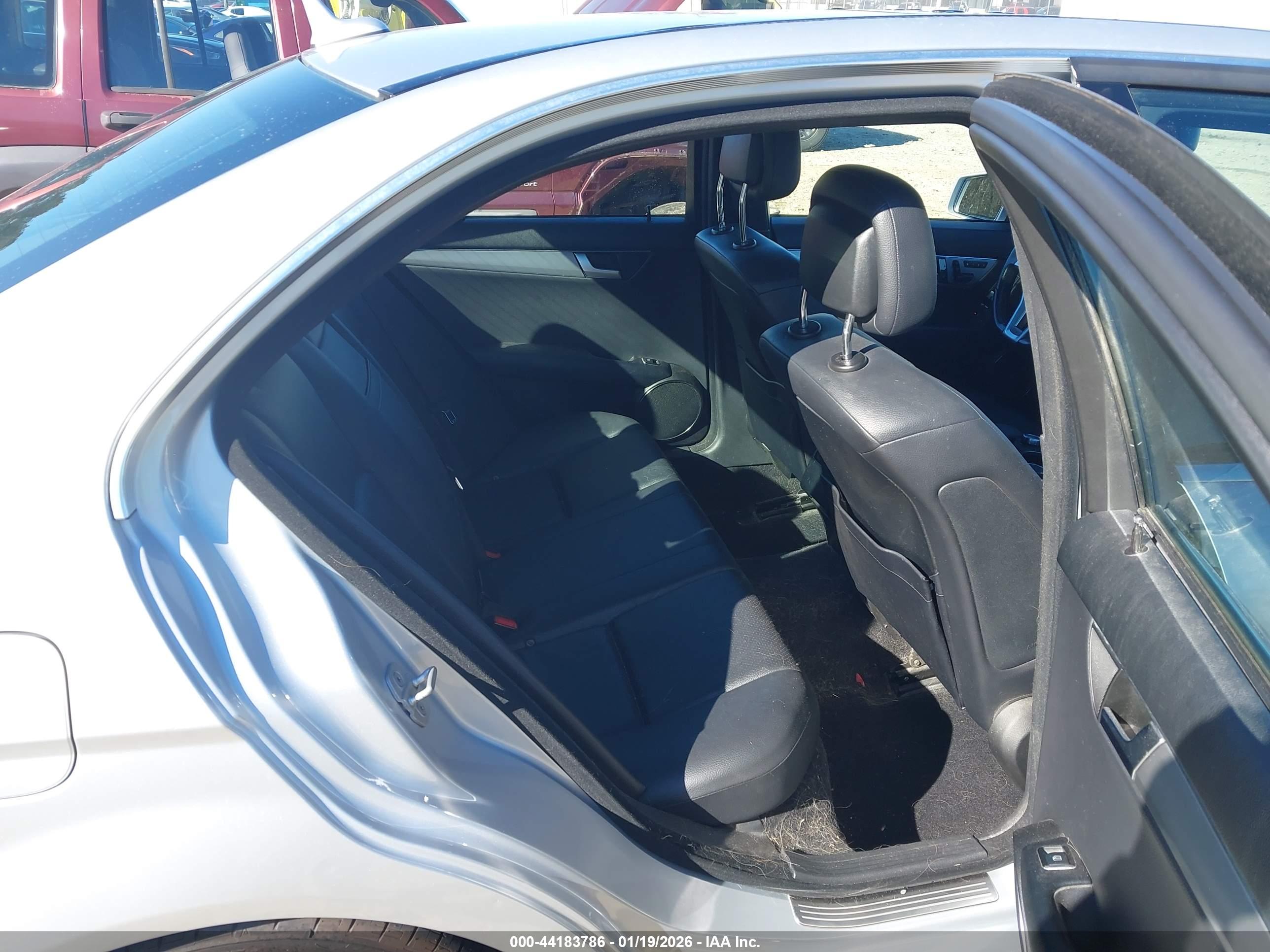 MERCEDES-BENZ C image 8