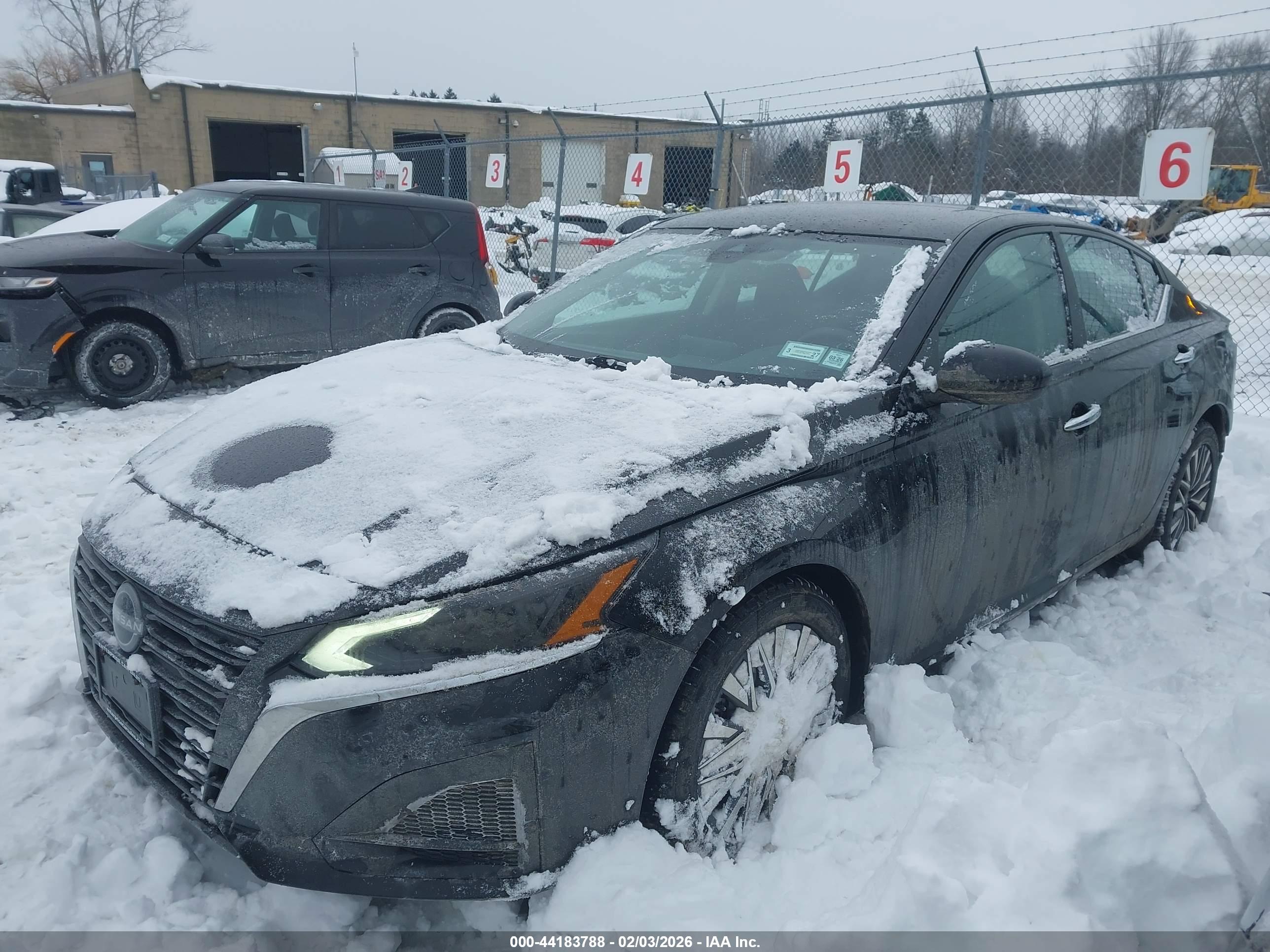 NISSAN ALTIMA image 2