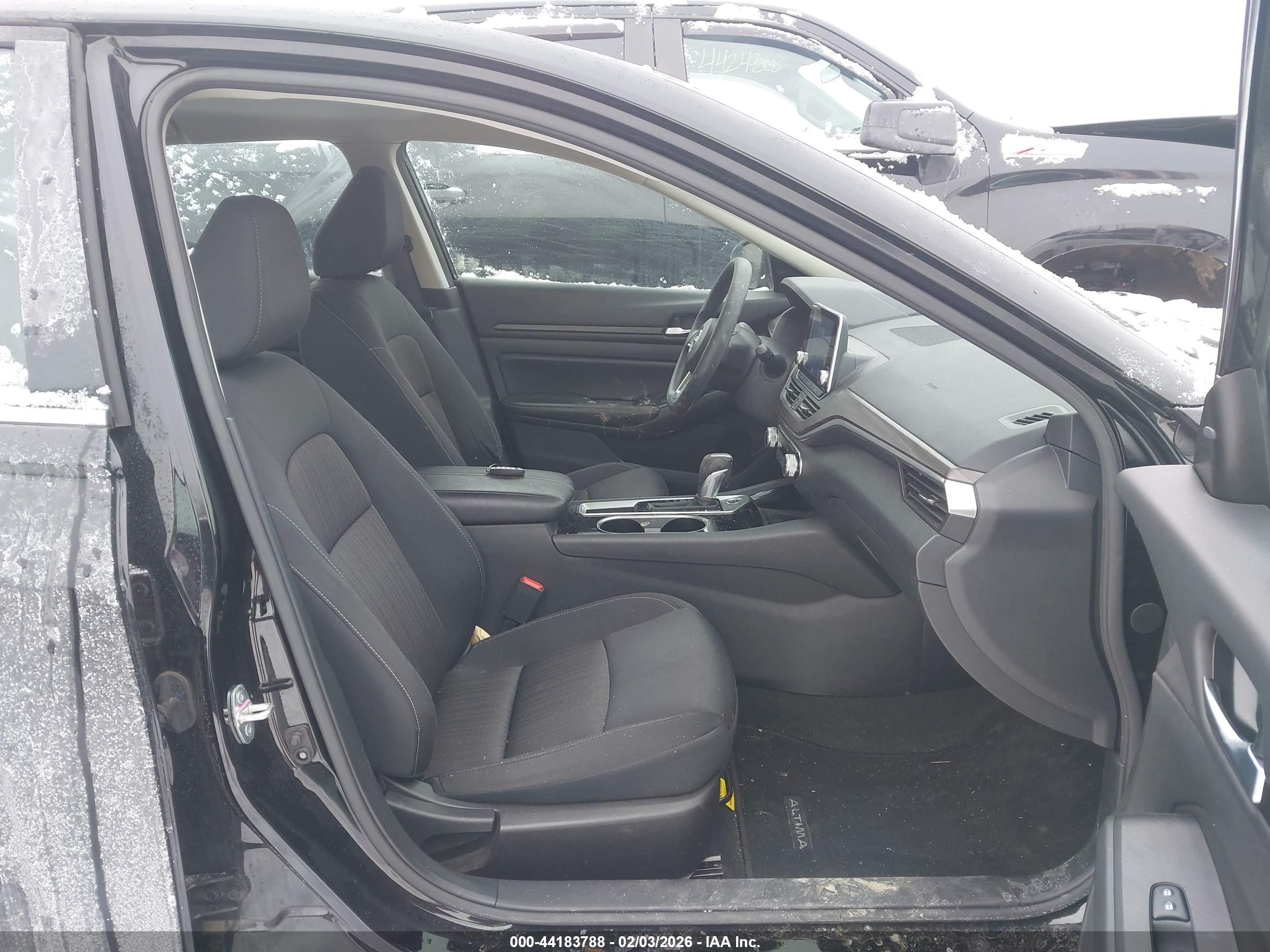 NISSAN ALTIMA image 5