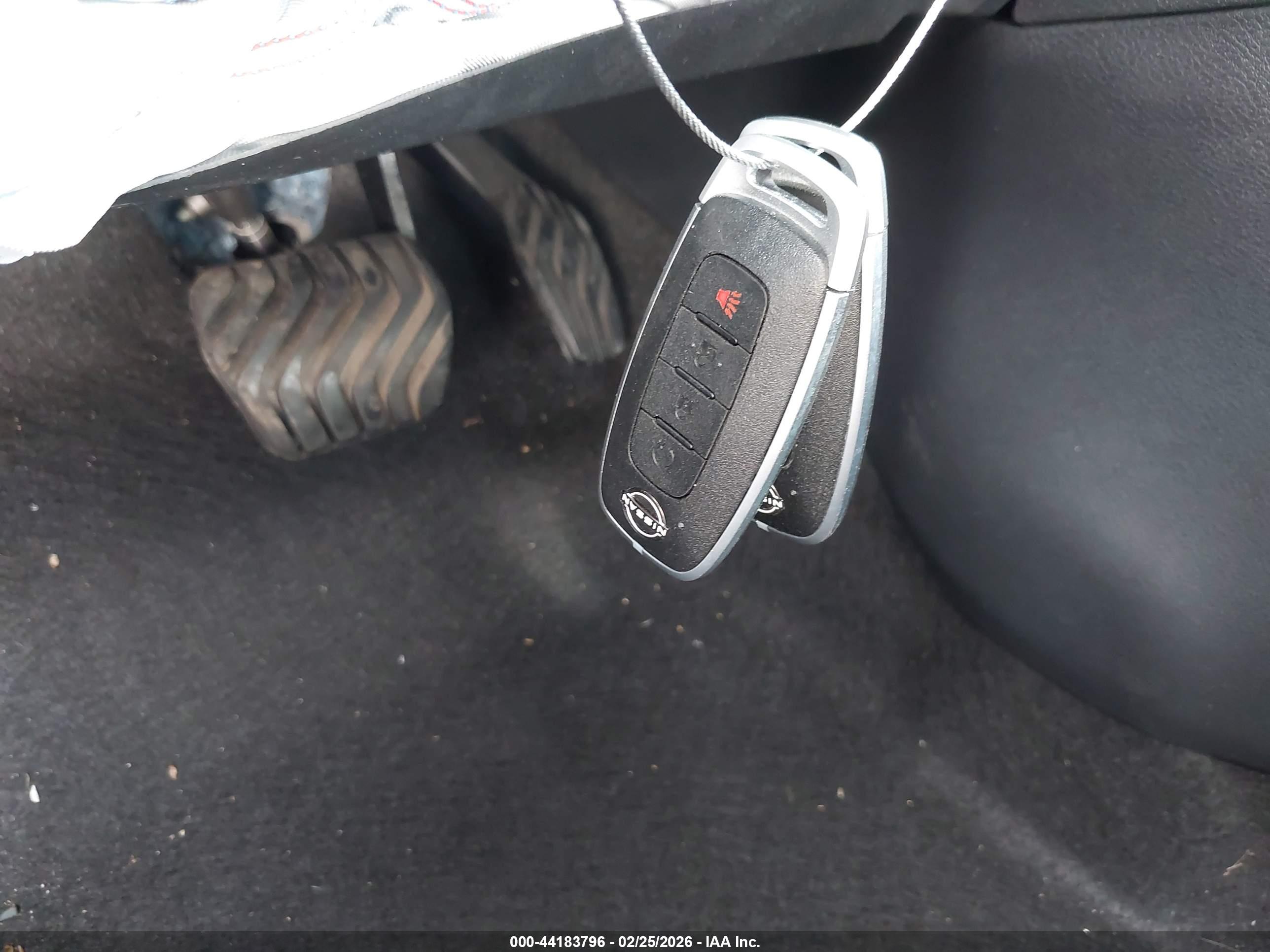 NISSAN KICKS image 11