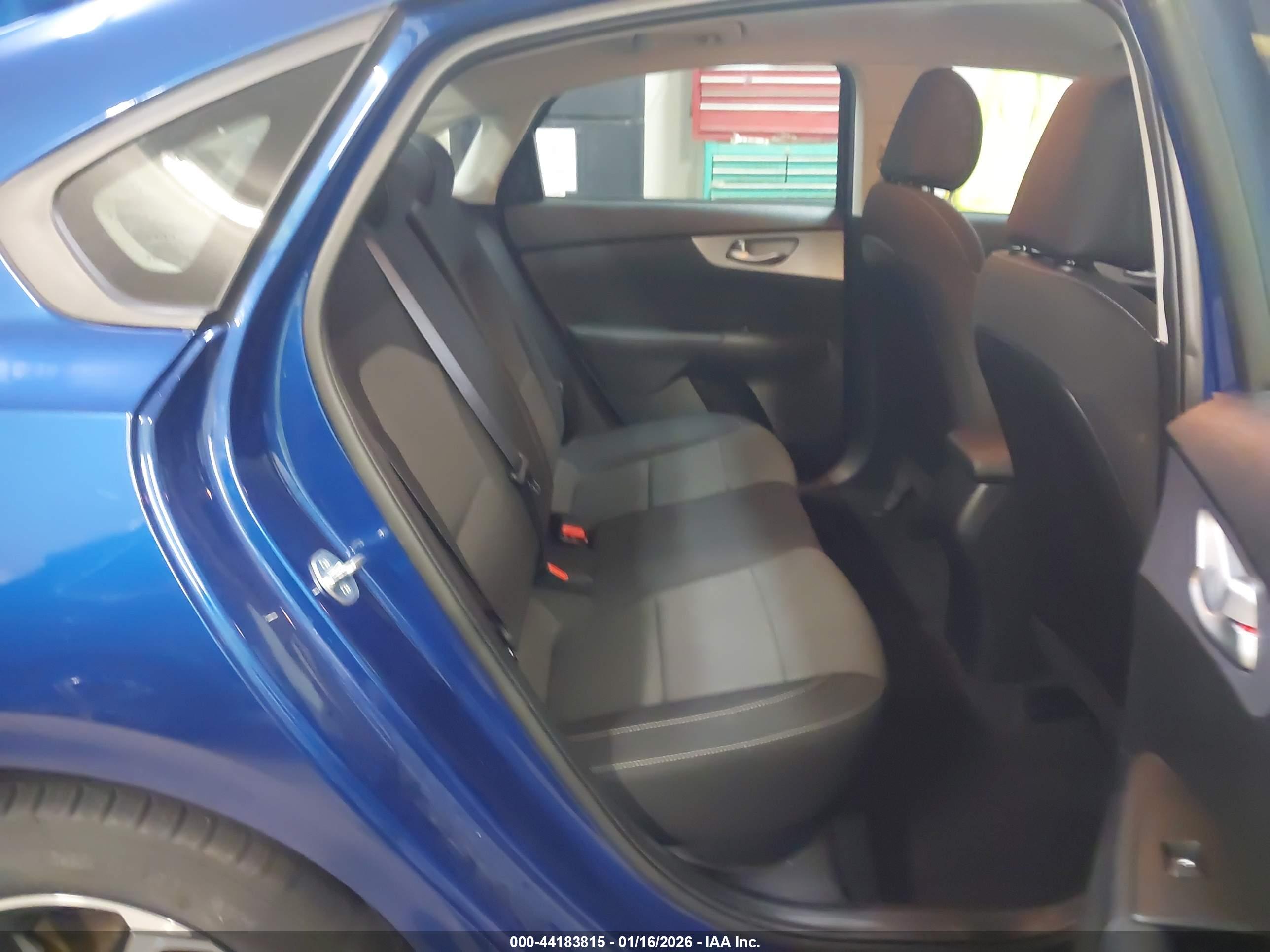 KIA FORTE image 8
