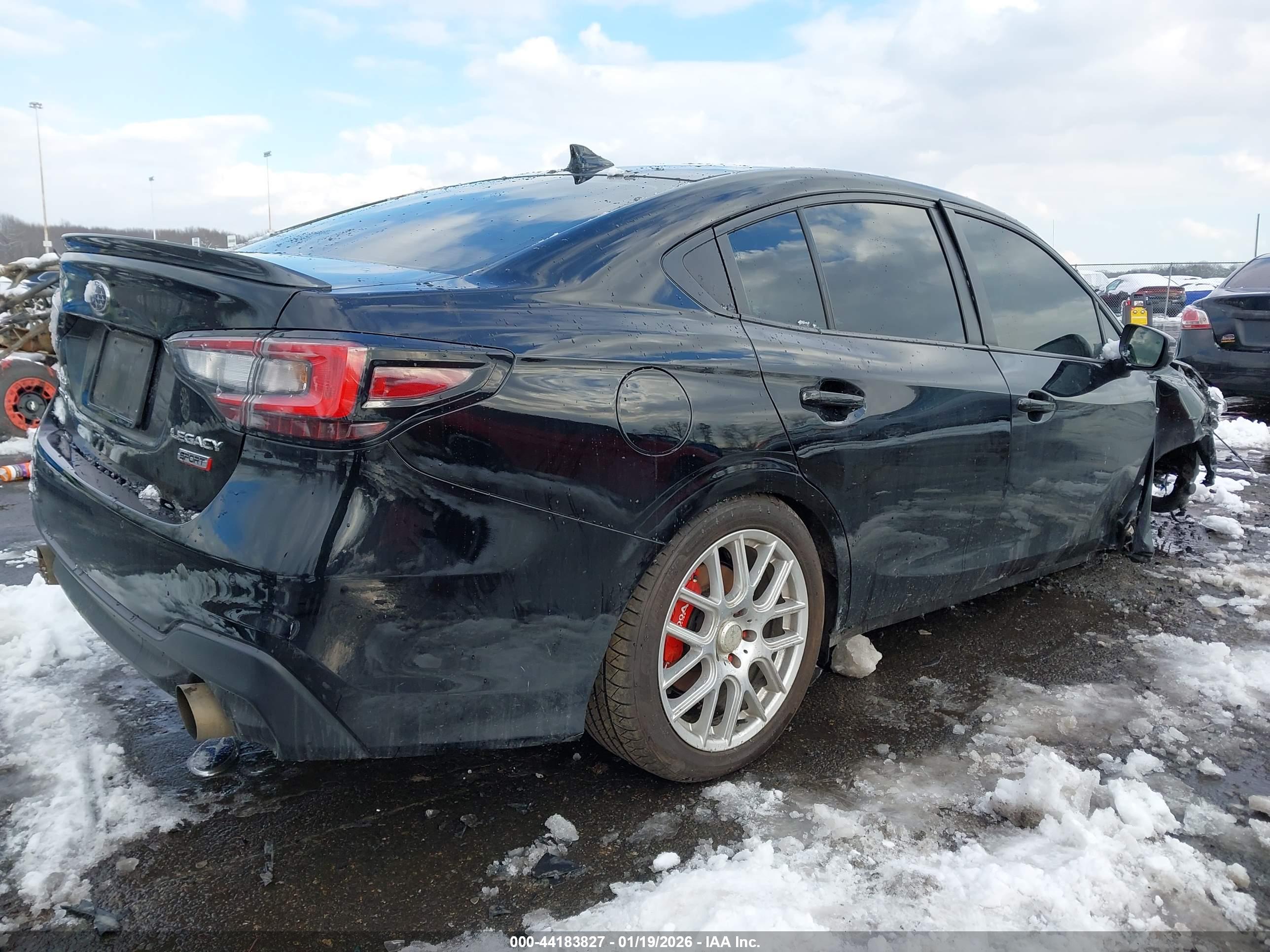 SUBARU LEGACY image 4