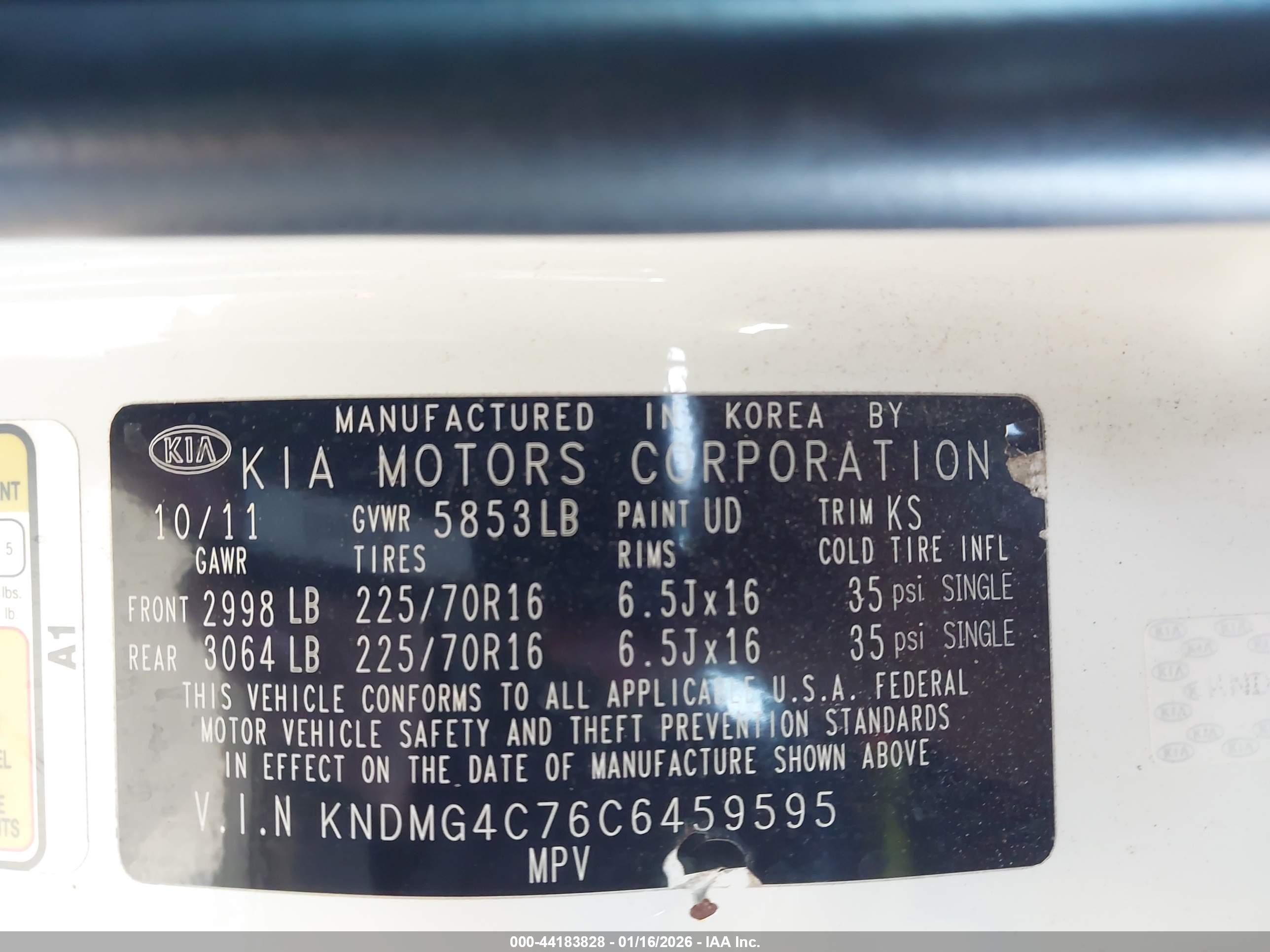 KIA SEDONA image 9