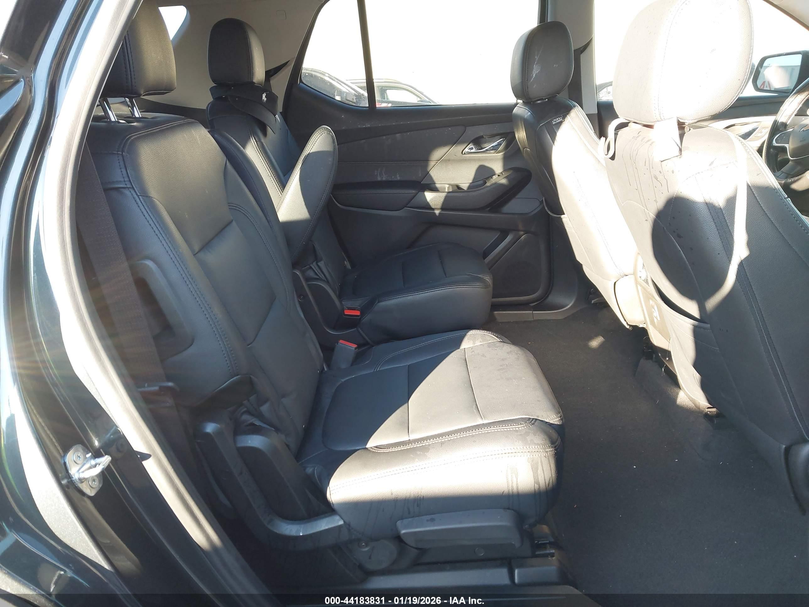 CHEVROLET TRAVERSE image 8