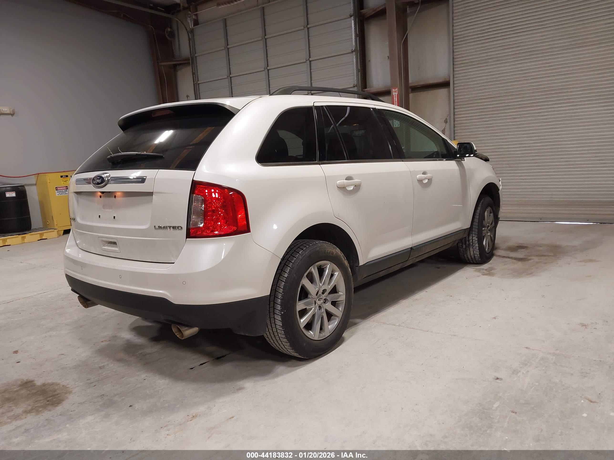 FORD EDGE image 4