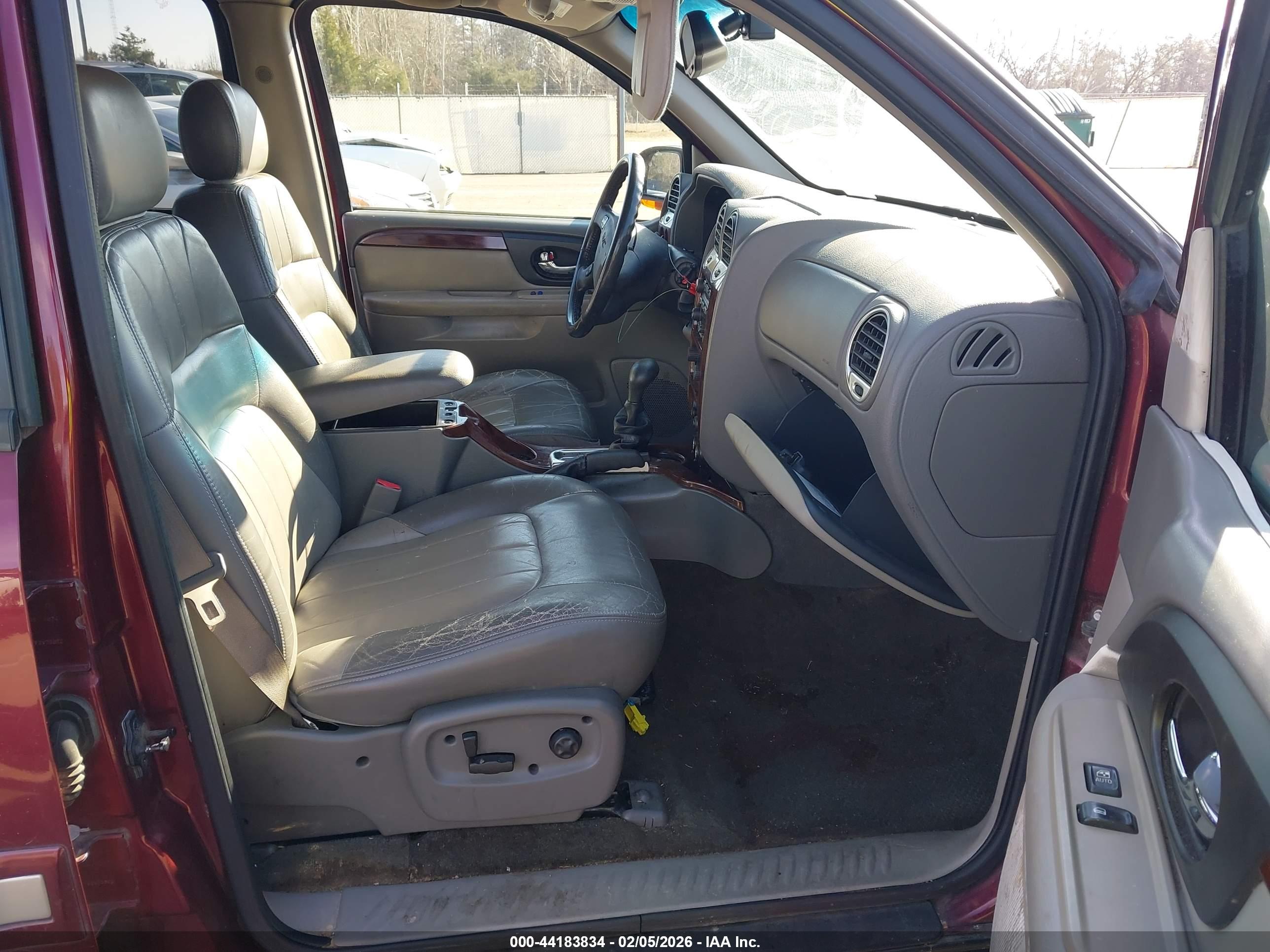 GMC ENVOY image 5