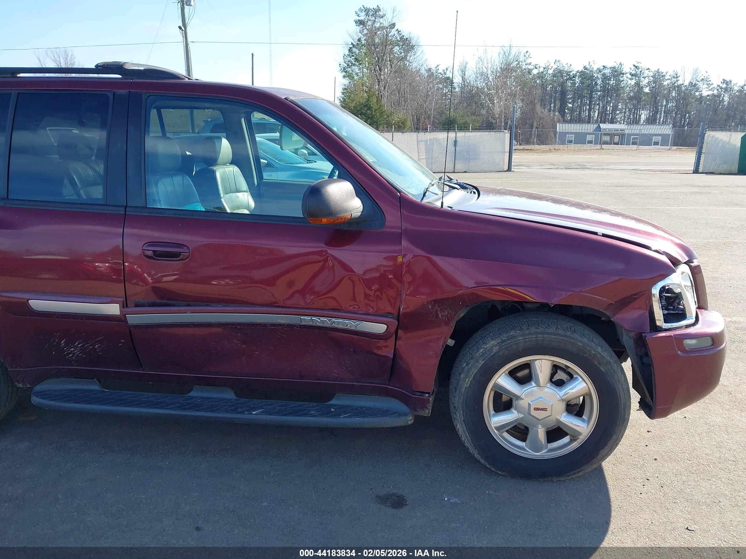 GMC ENVOY image 6