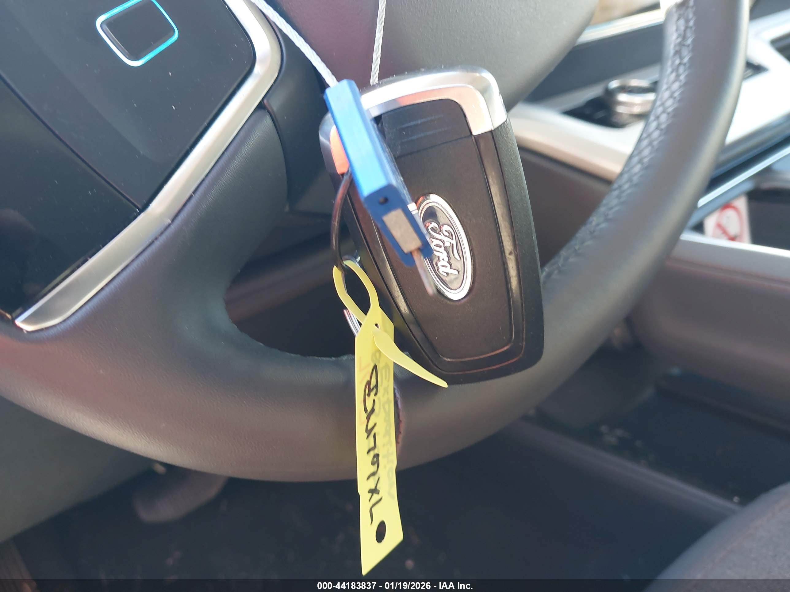 FORD EXPEDITION image 11