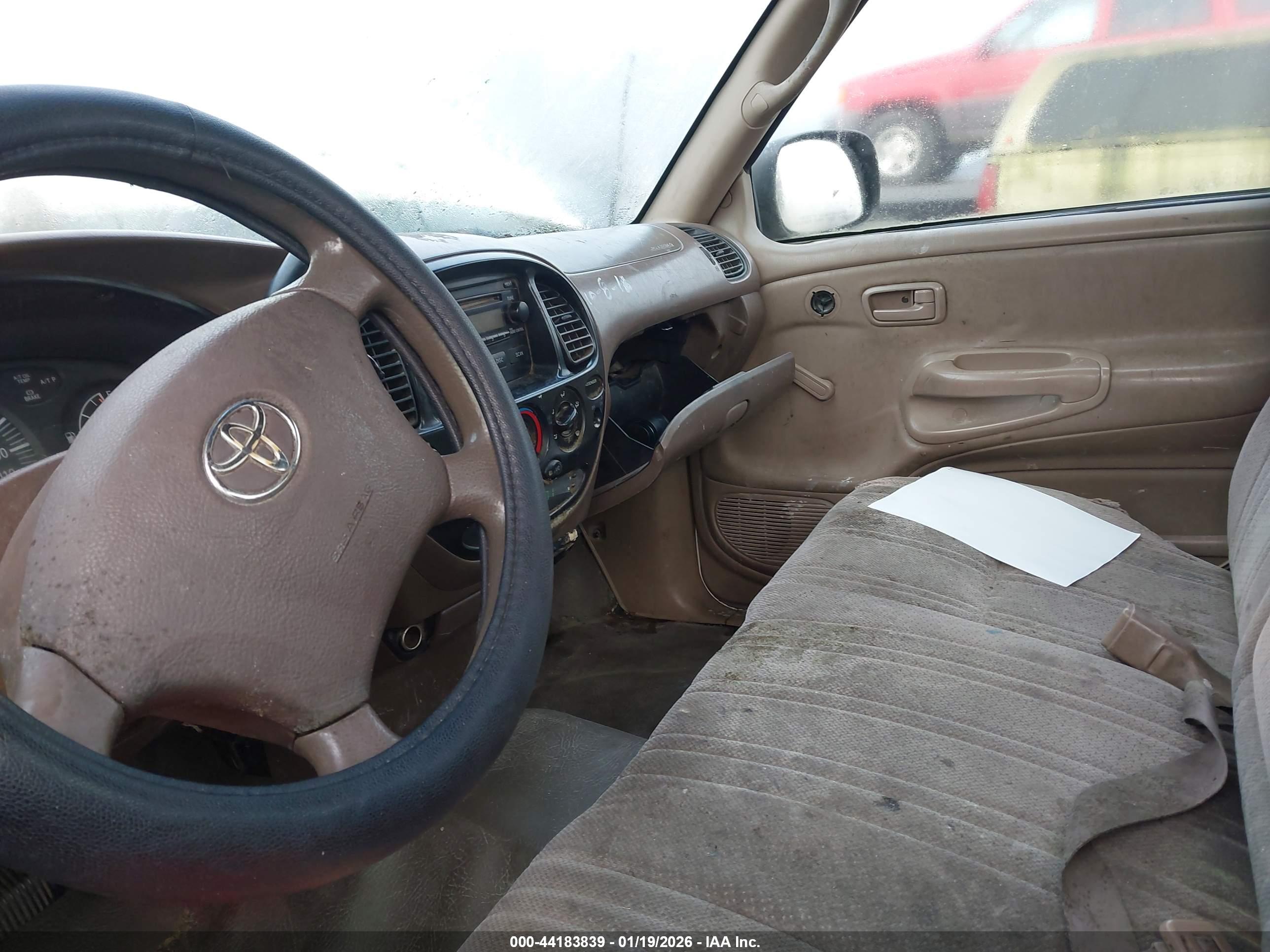 TOYOTA TUNDRA image 6