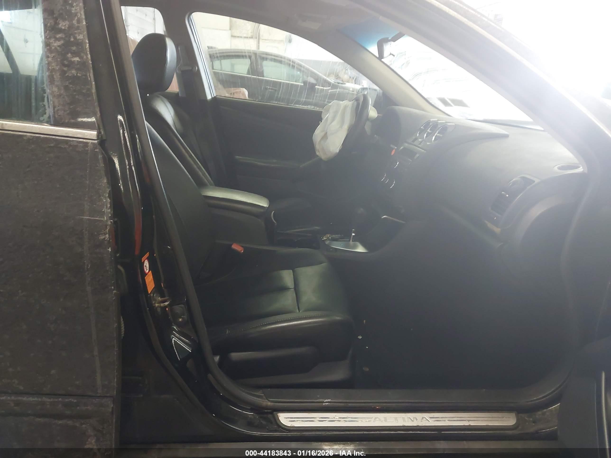 NISSAN ALTIMA image 5