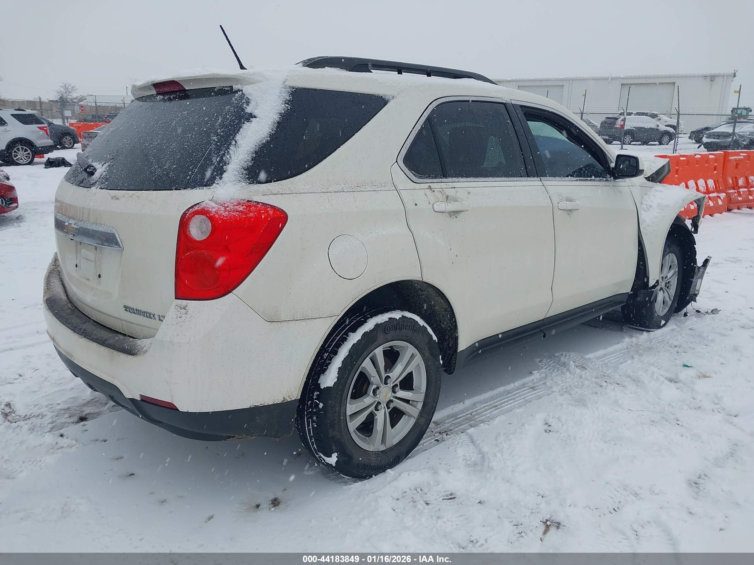 CHEVROLET EQUINOX image 4