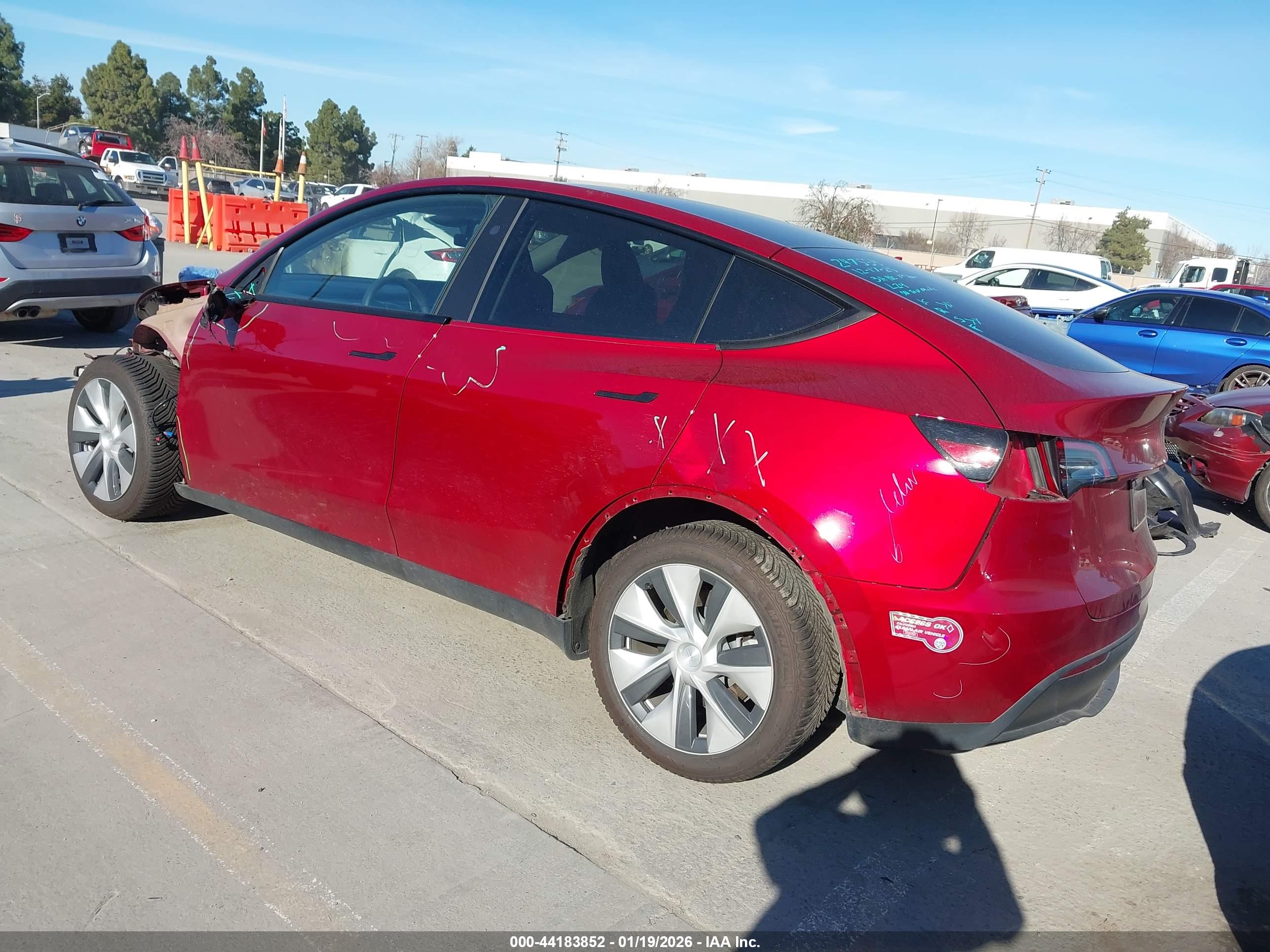 TESLA MODEL image 3
