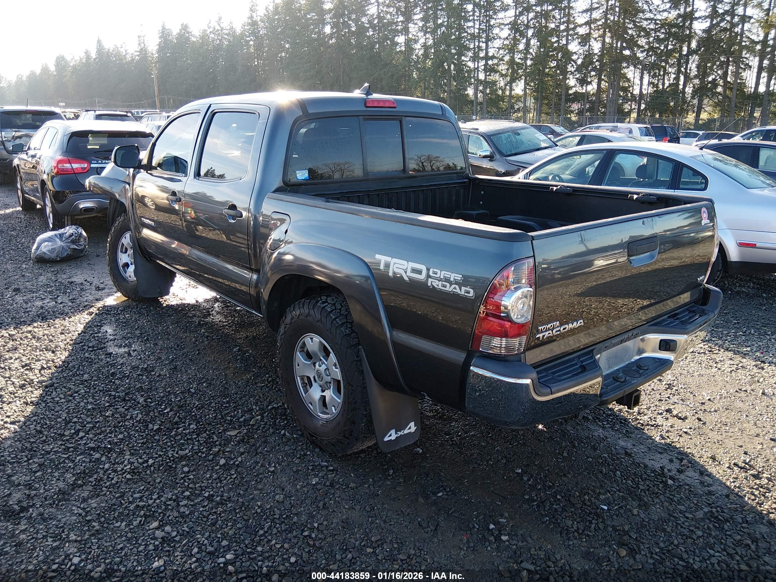 TOYOTA TACOMA image 3