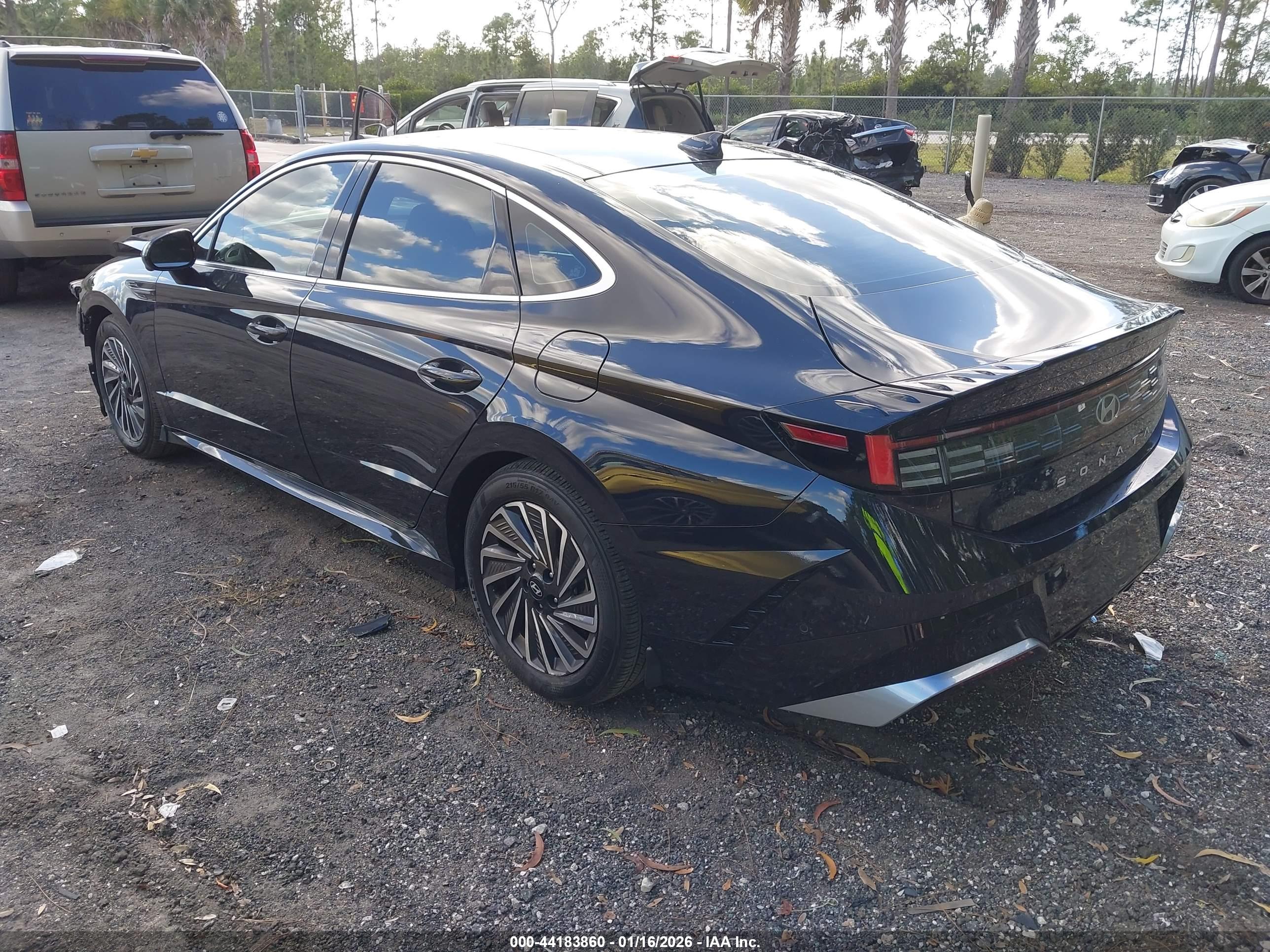 HYUNDAI SONATA image 3