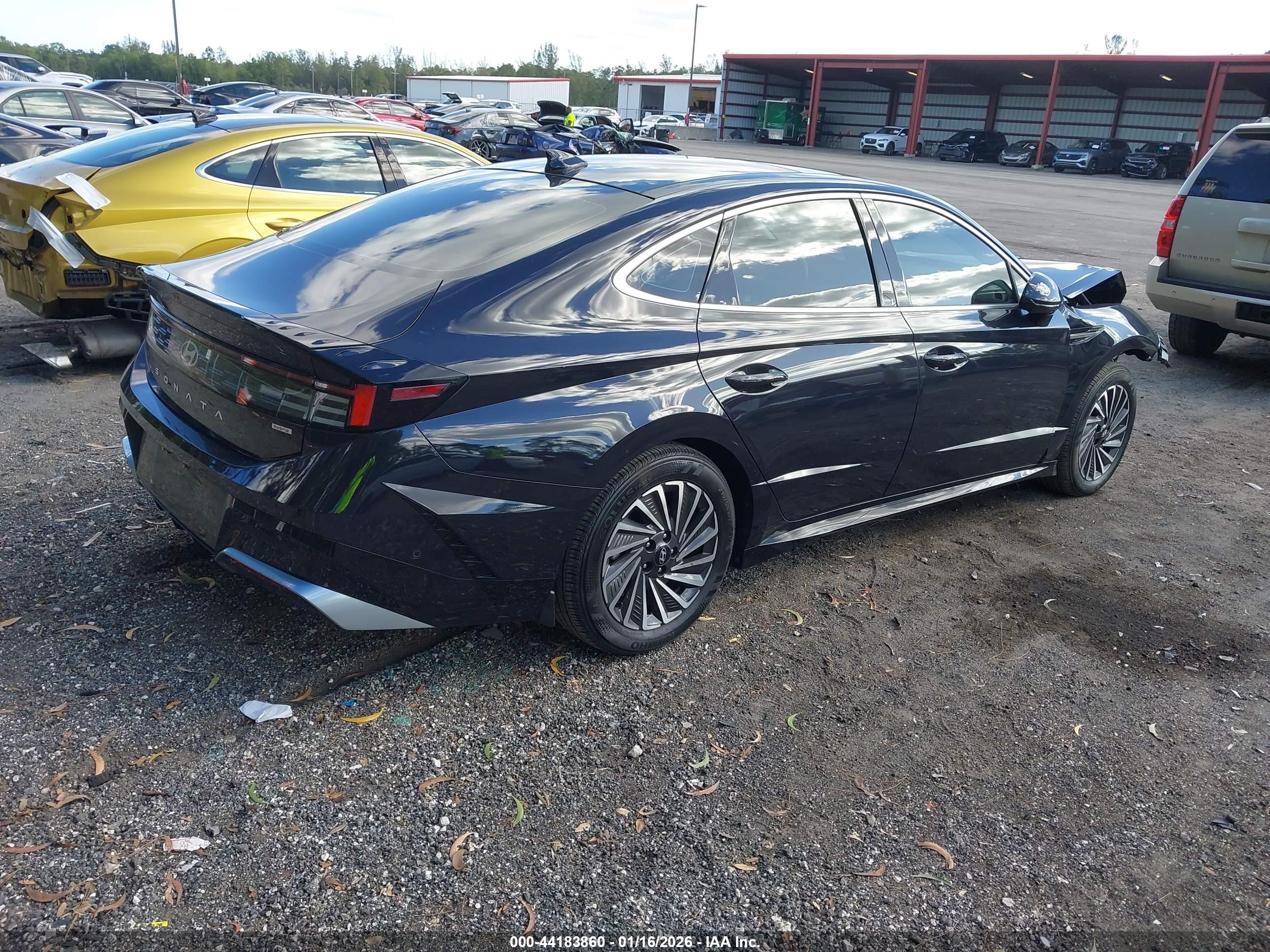 HYUNDAI SONATA image 4