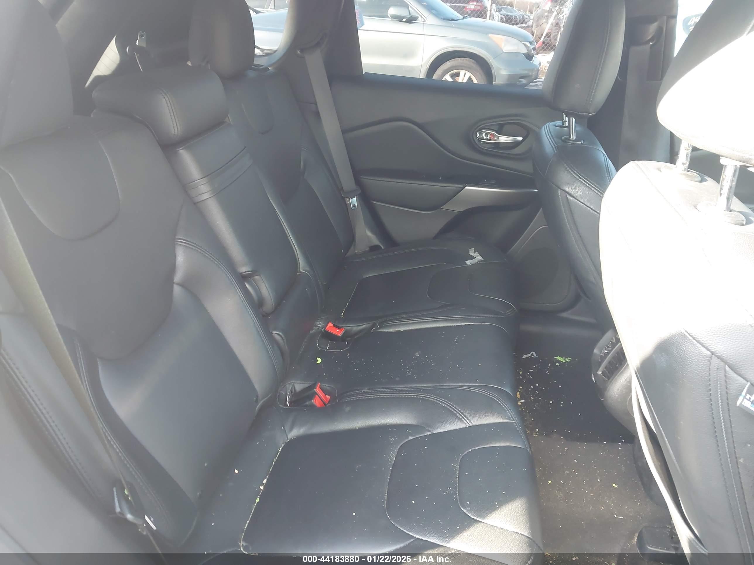 JEEP CHEROKEE image 8