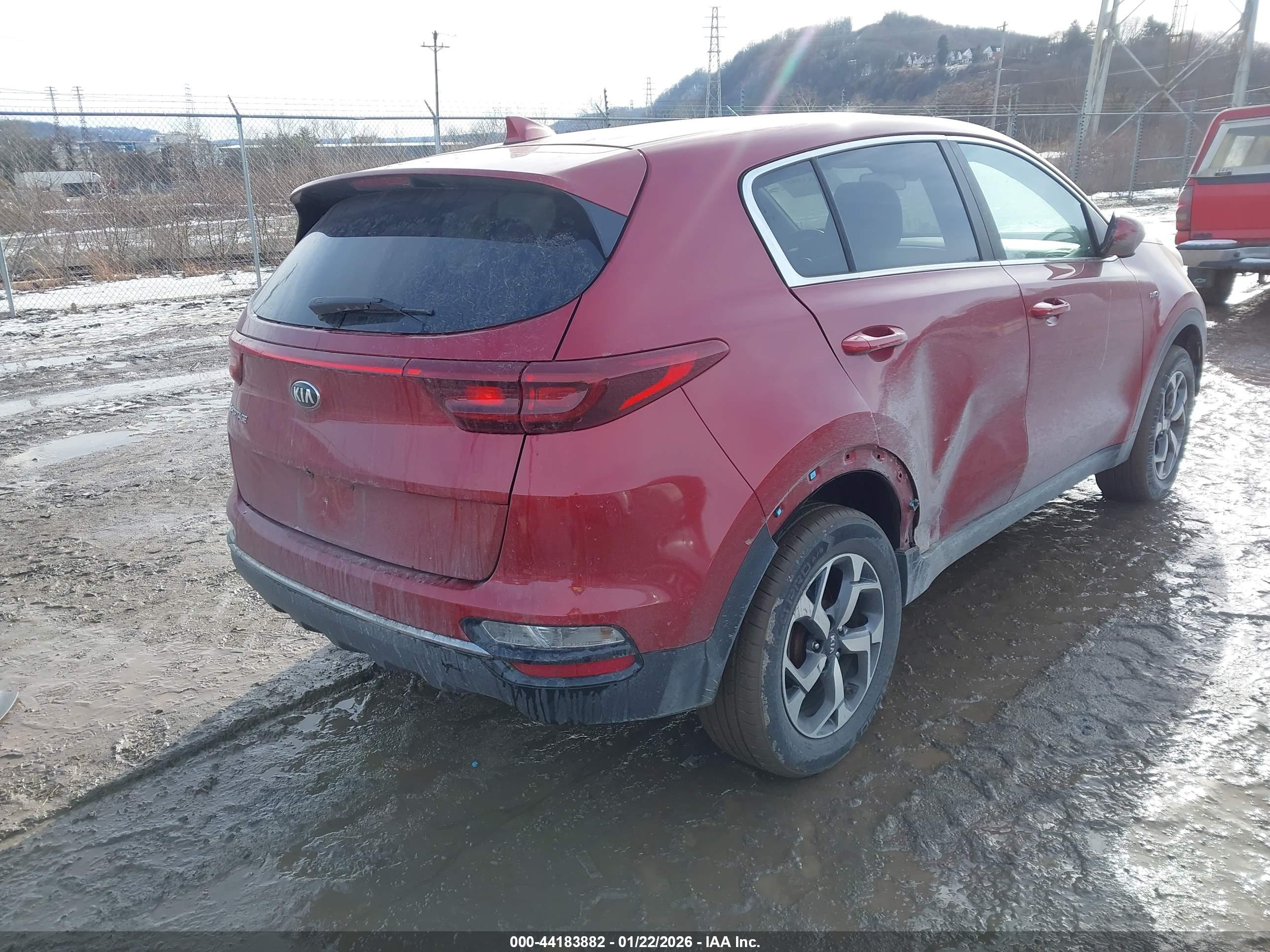 KIA SPORTAGE image 4